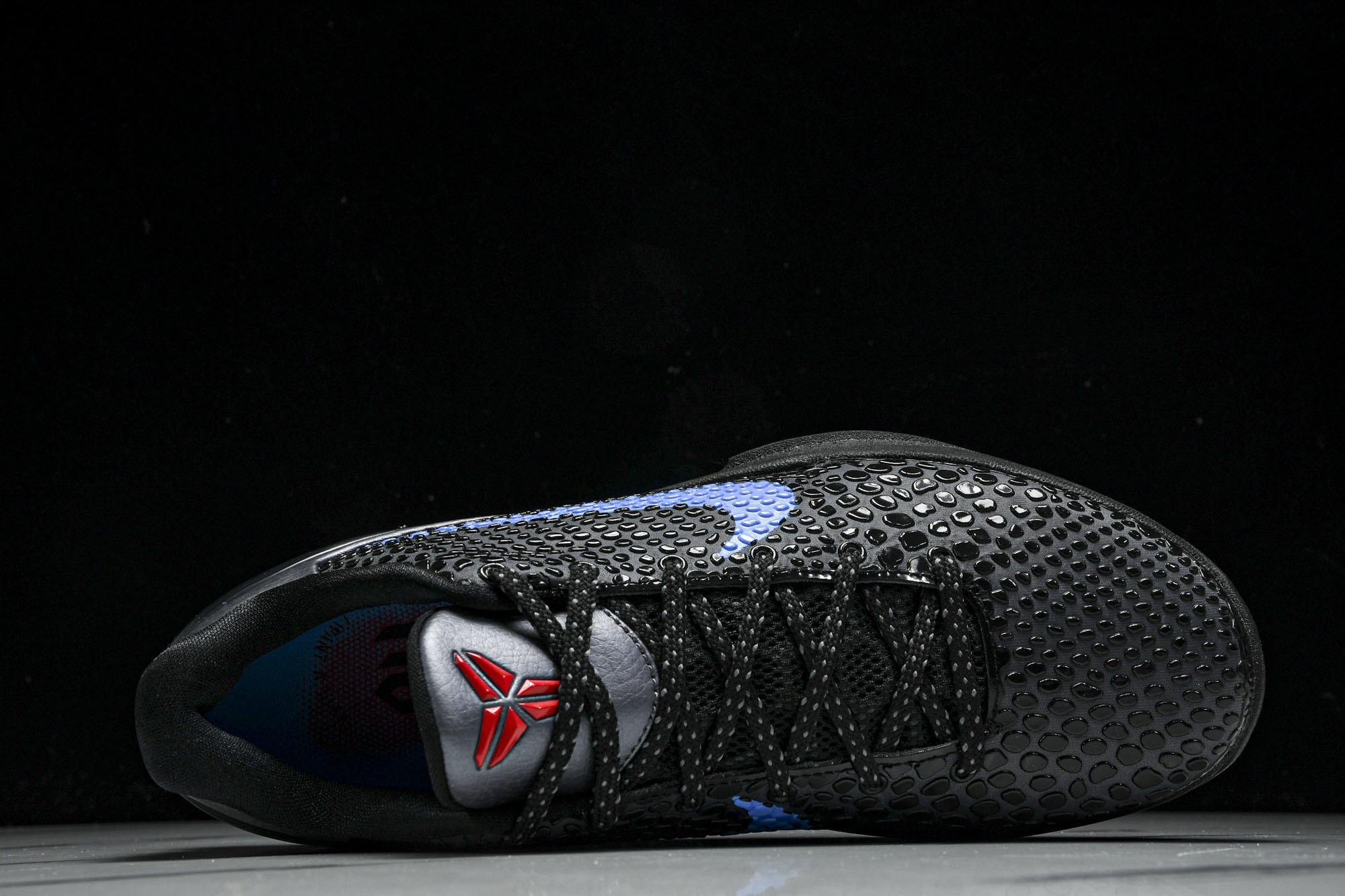 纯原NK Zoom Kobe 6“Dark Knight”黑暗骑士 黑蓝 -016 #YZ001-1 40 40.5 4 纯原NK Zoom Kobe 6“Dark Knight”黑暗骑士 黑蓝 -016 #YZ001-1 40 40.5 4
