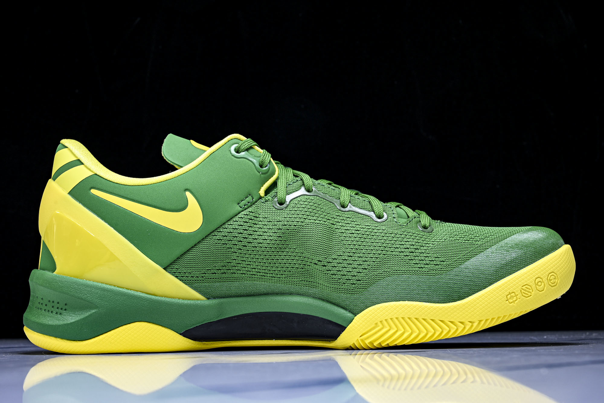 纯原NK_耐克 Kobe 8 Protro男款训练实战篮球鞋 .APPLE #YZ001-1 40 40.5 41 42 纯原NK_耐克 Kobe 8 Protro男款训练实战篮球鞋 .APPLE #YZ001-1 40 40.5 41 42