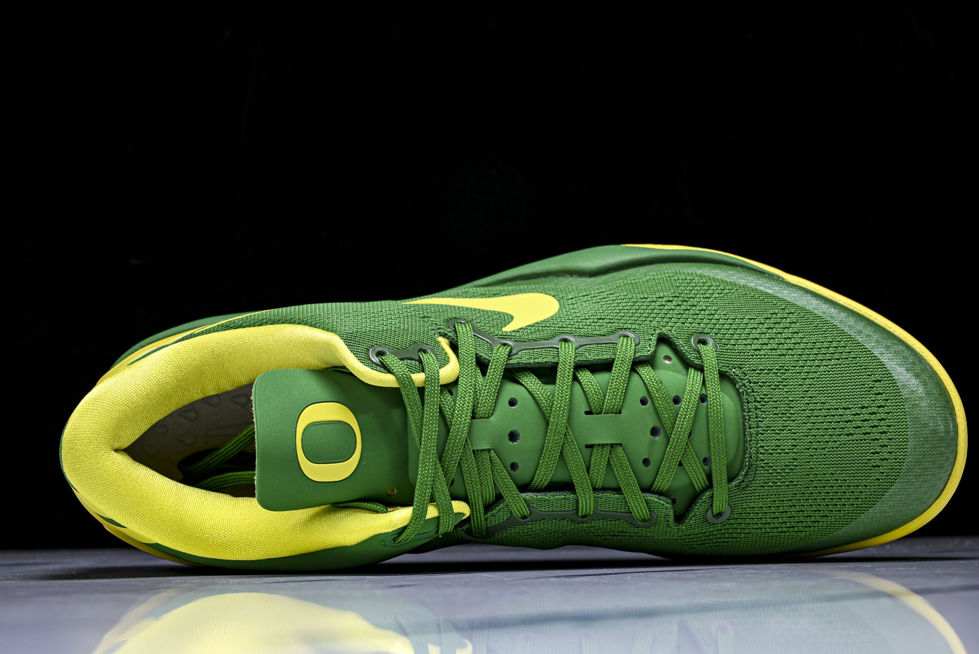 纯原NK_耐克 Kobe 8 Protro男款训练实战篮球鞋 .APPLE #YZ001-1 40 40.5 41 42 纯原NK_耐克 Kobe 8 Protro男款训练实战篮球鞋 .APPLE #YZ001-1 40 40.5 41 42