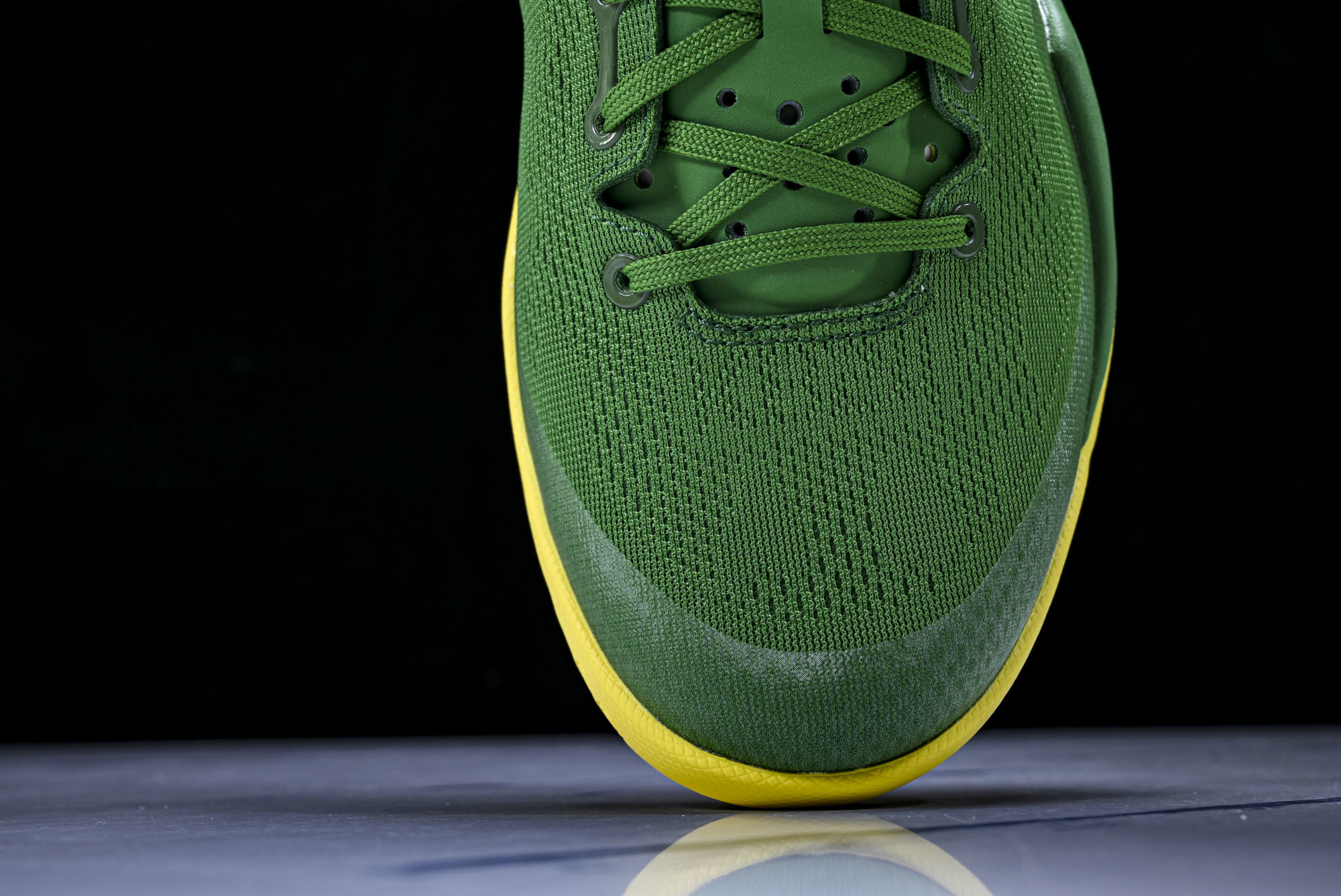 纯原NK_耐克 Kobe 8 Protro男款训练实战篮球鞋 .APPLE #YZ001-1 40 40.5 41 42 纯原NK_耐克 Kobe 8 Protro男款训练实战篮球鞋 .APPLE #YZ001-1 40 40.5 41 42