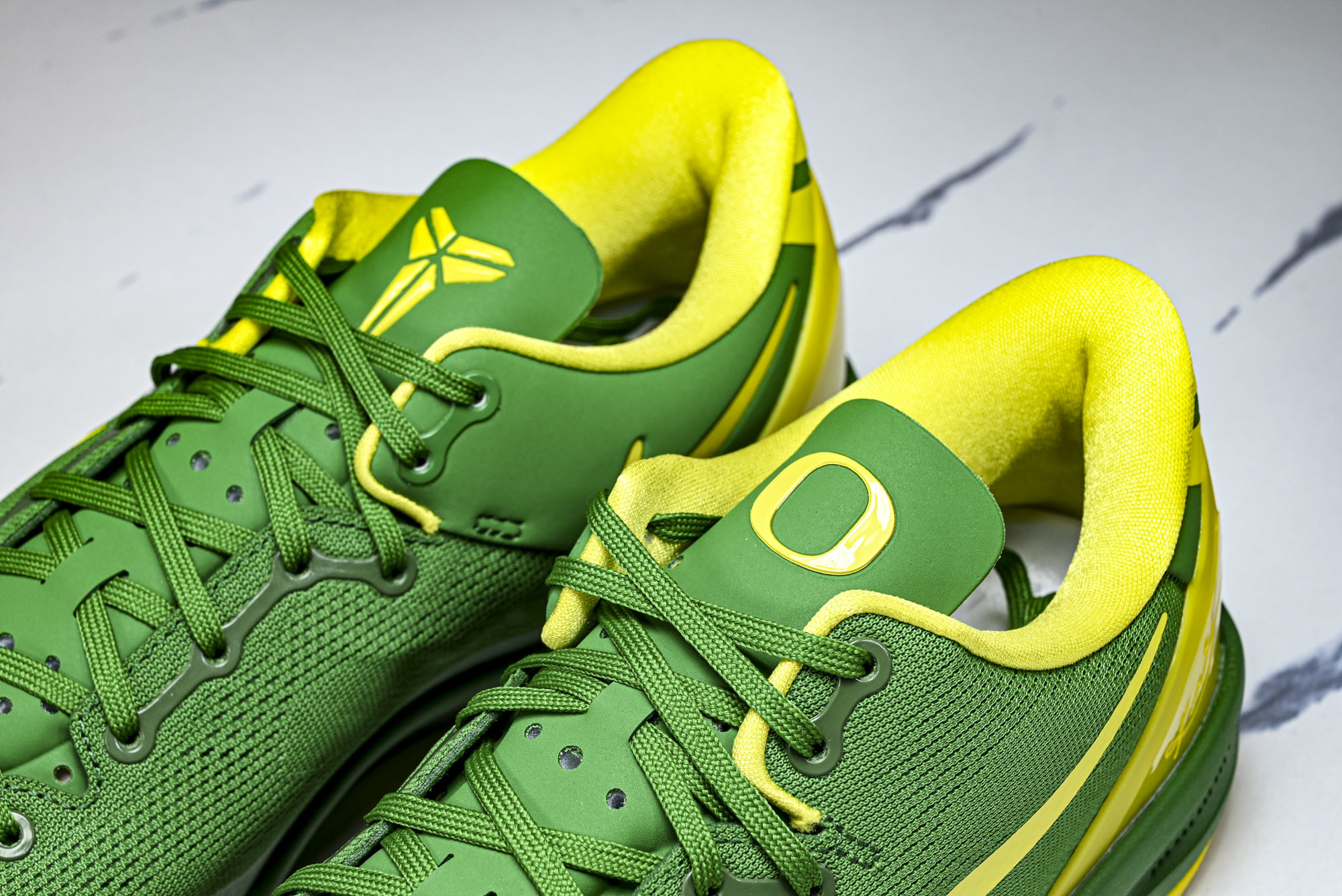纯原NK_耐克 Kobe 8 Protro男款训练实战篮球鞋 .APPLE #YZ001-1 40 40.5 41 42 纯原NK_耐克 Kobe 8 Protro男款训练实战篮球鞋 .APPLE #YZ001-1 40 40.5 41 42