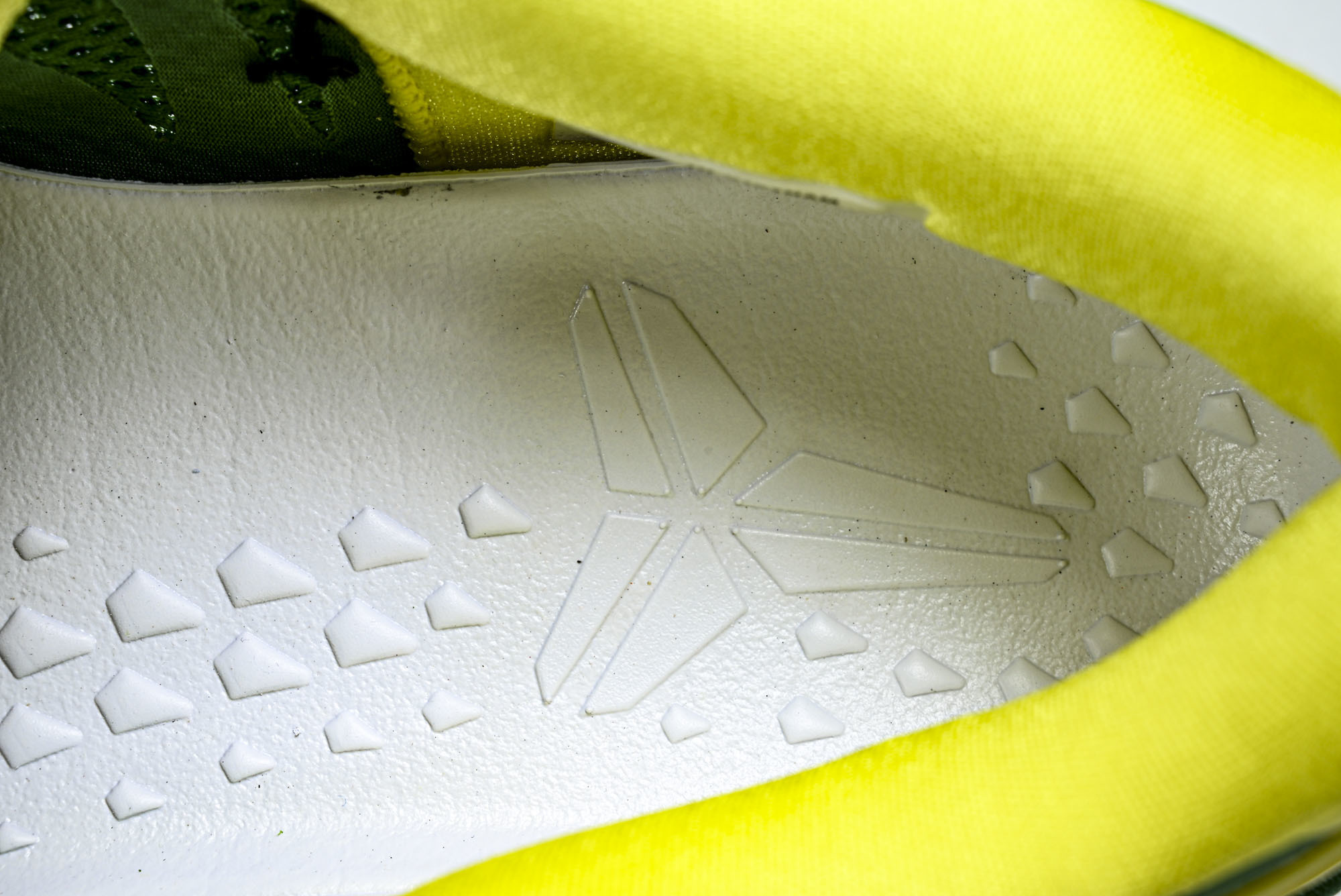 纯原NK_耐克 Kobe 8 Protro男款训练实战篮球鞋 .APPLE #YZ001-1 40 40.5 41 42 纯原NK_耐克 Kobe 8 Protro男款训练实战篮球鞋 .APPLE #YZ001-1 40 40.5 41 42