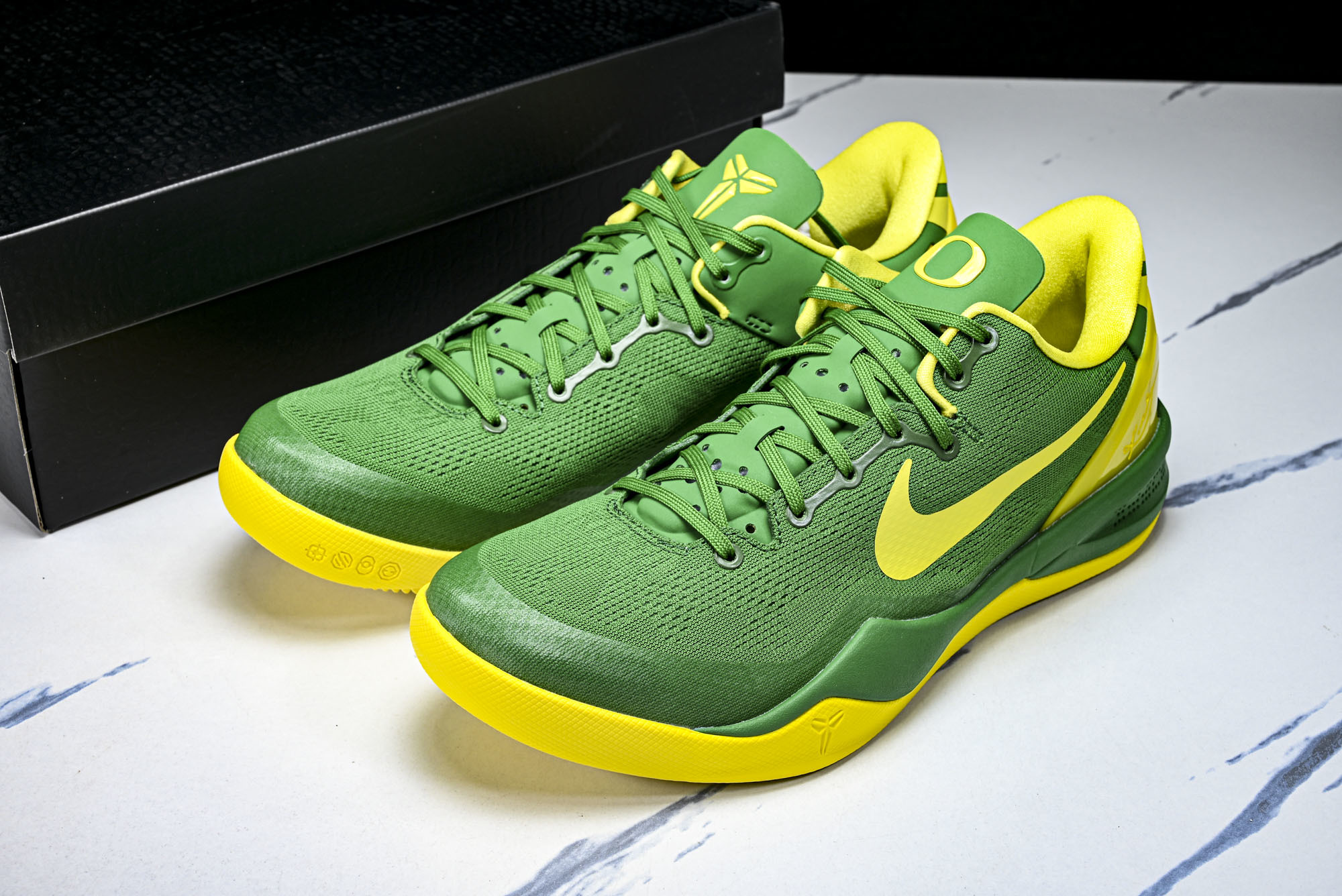 纯原NK_耐克 Kobe 8 Protro男款训练实战篮球鞋 .APPLE #YZ001-1 40 40.5 41 42 纯原NK_耐克 Kobe 8 Protro男款训练实战篮球鞋 .APPLE #YZ001-1 40 40.5 41 42