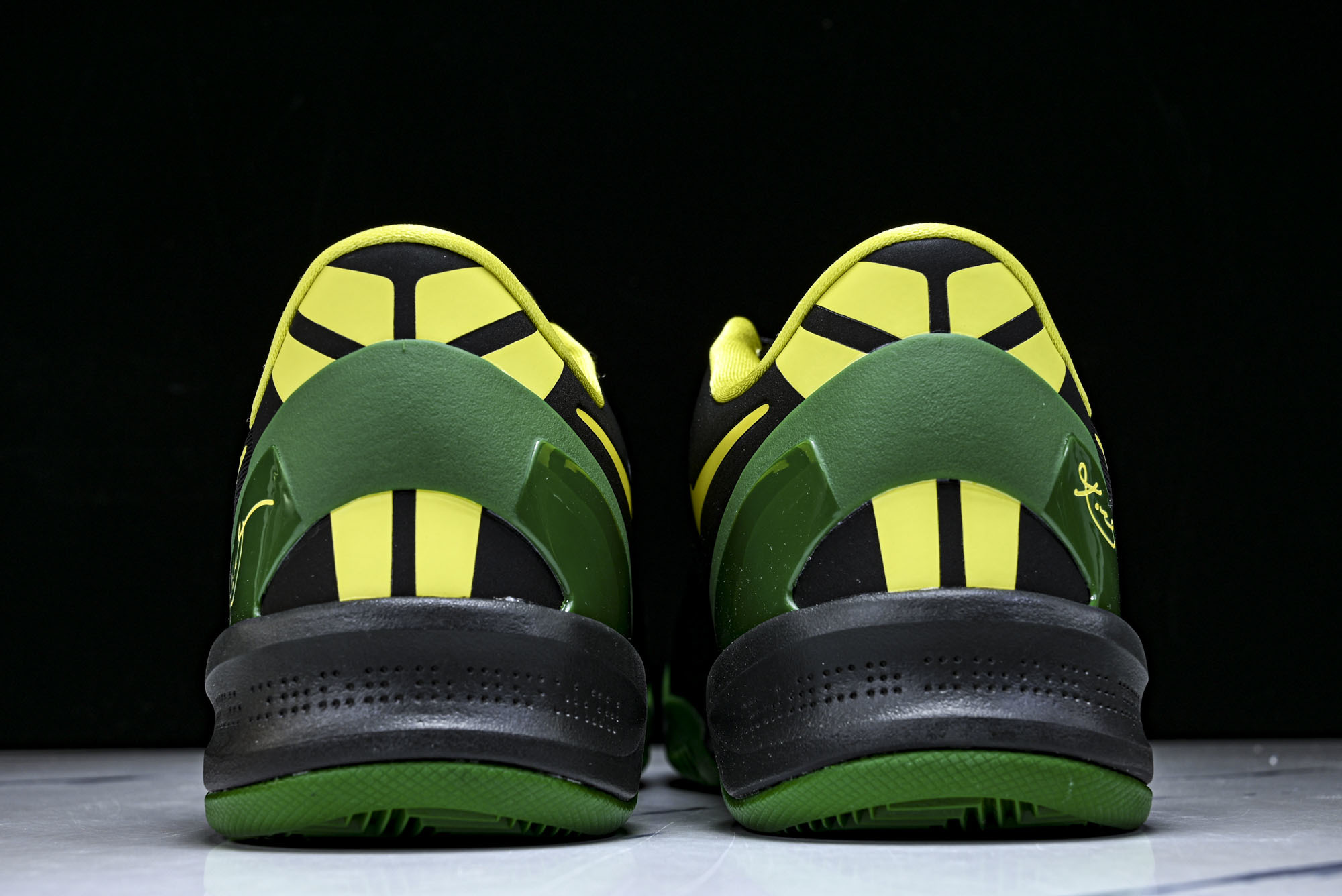 下架 纯原NK_耐克 Kobe 8 Protro男款训练实战篮球鞋 H023-HF7485_ #YZ001-1 40 4 下架 纯原NK_耐克 Kobe 8 Protro男款训练实战篮球鞋 H023-HF7485_ #YZ001-1 40 4