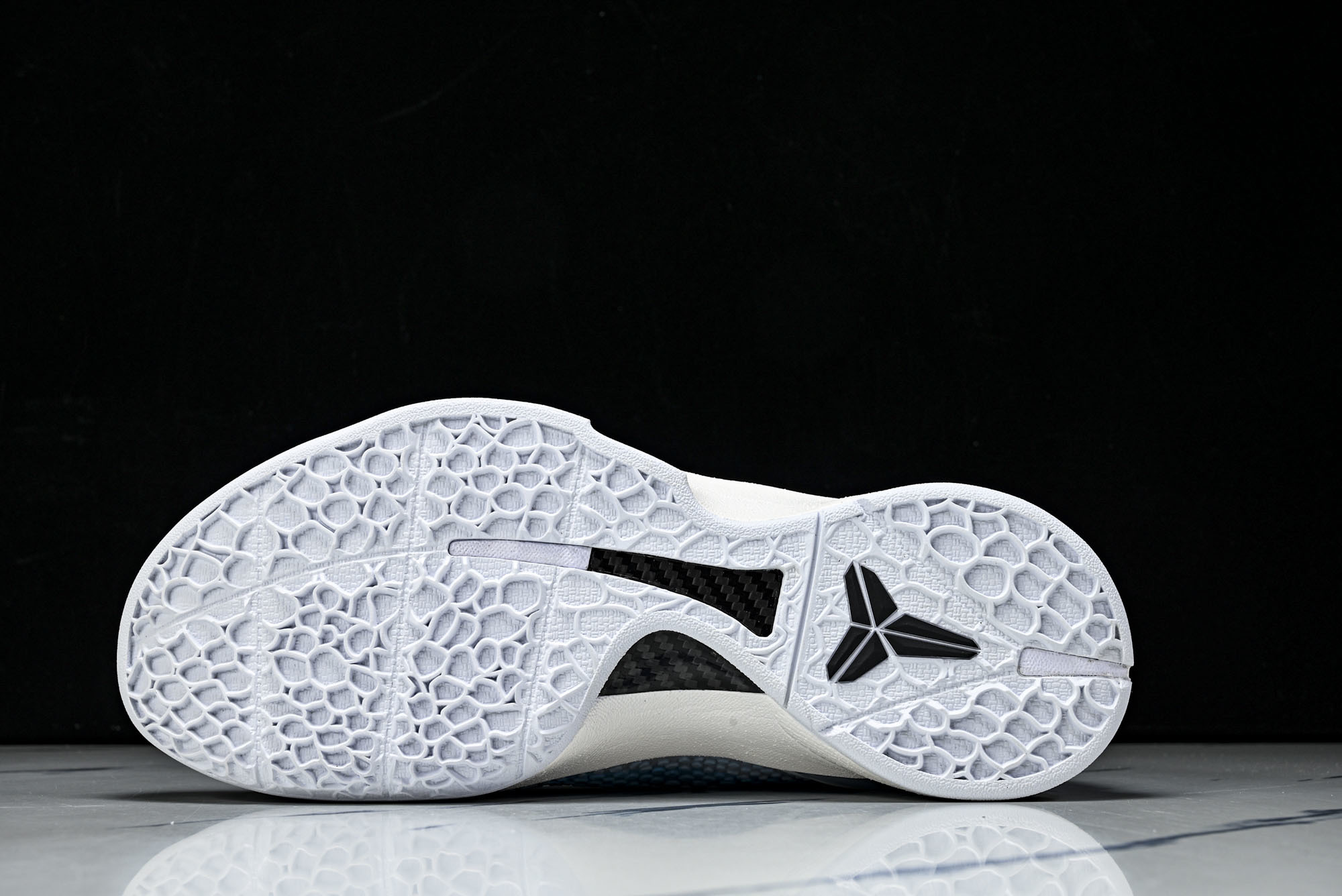 纯原NK_耐克 Zoom Kobe 6 Protro 科比6 男士运动时尚实战低帮篮球鞋 400 #YZ001-1 4 纯原NK_耐克 Zoom Kobe 6 Protro 科比6 男士运动时尚实战低帮篮球鞋 400 #YZ001-1 4