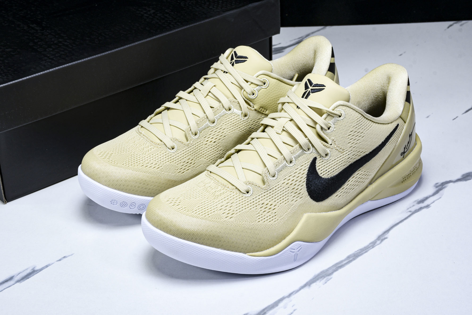 下架 纯原NK Kobe 8 Protro“Wolf Grey”棕色 HM6469 701 #YZ001-1 40 40 下架 纯原NK Kobe 8 Protro“Wolf Grey”棕色 HM6469 701 #YZ001-1 40 40