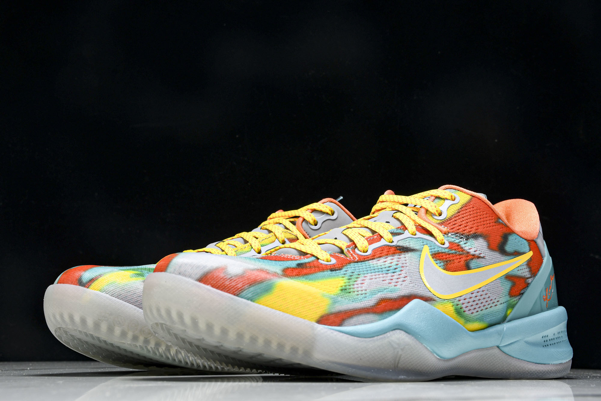 纯原NK Kobe 8 Prtro“Venice Beach”2024 蓝红橙 FQ3548-001 #YZ001-1 纯原NK Kobe 8 Prtro“Venice Beach”2024 蓝红橙 FQ3548-001 #YZ001-1