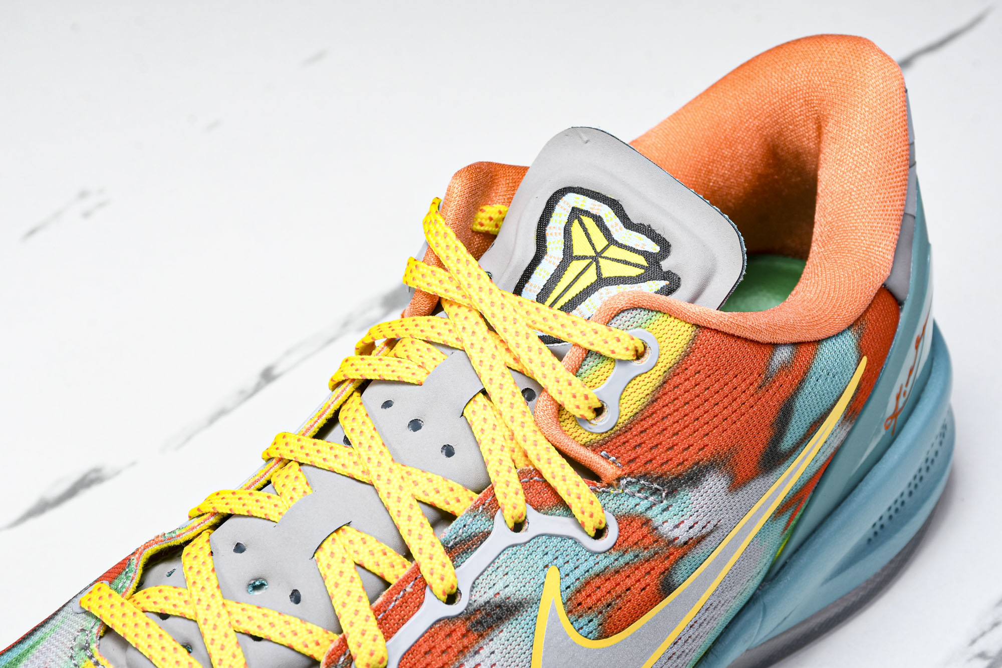 纯原NK Kobe 8 Prtro“Venice Beach”2024 蓝红橙 FQ3548-001 #YZ001-1 纯原NK Kobe 8 Prtro“Venice Beach”2024 蓝红橙 FQ3548-001 #YZ001-1