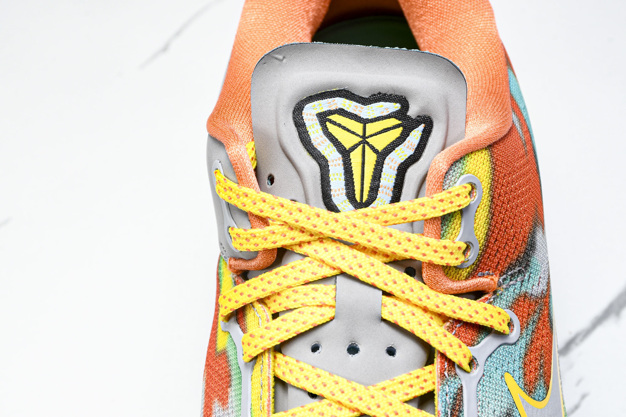 纯原NK Kobe 8 Prtro“Venice Beach”2024 蓝红橙 FQ3548-001 #YZ001-1 纯原NK Kobe 8 Prtro“Venice Beach”2024 蓝红橙 FQ3548-001 #YZ001-1