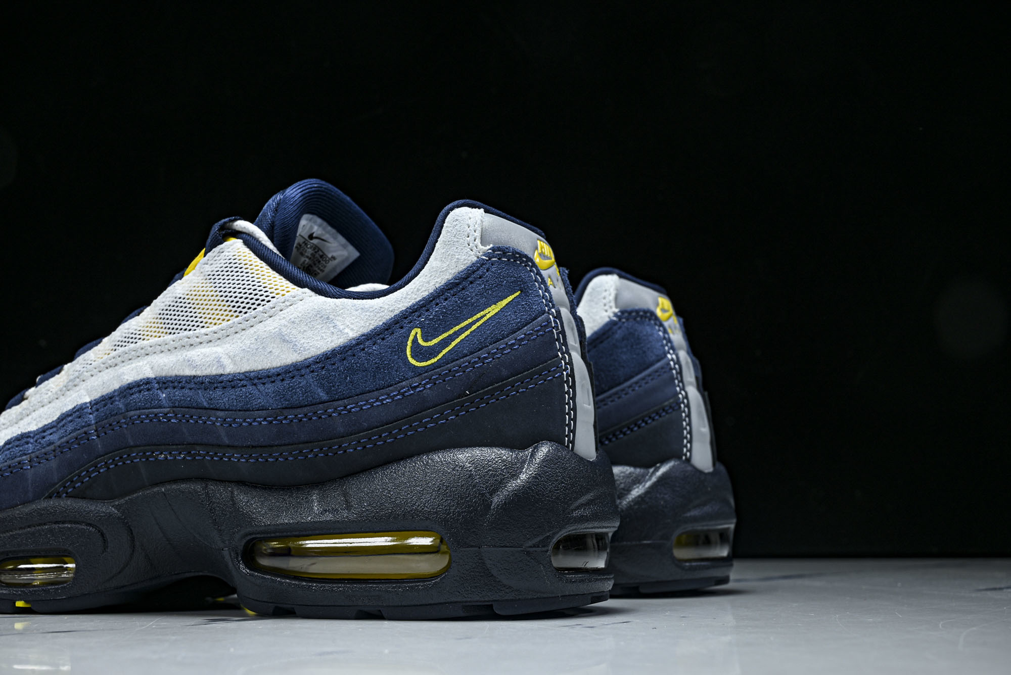纯原外贸Eric Koston x Nike SB Air Max 95 深蓝白 耐克联名低帮气垫男女跑步鞋 HQ849 纯原外贸Eric Koston x Nike SB Air Max 95 深蓝白 耐克联名低帮气垫男女跑步鞋 HQ849