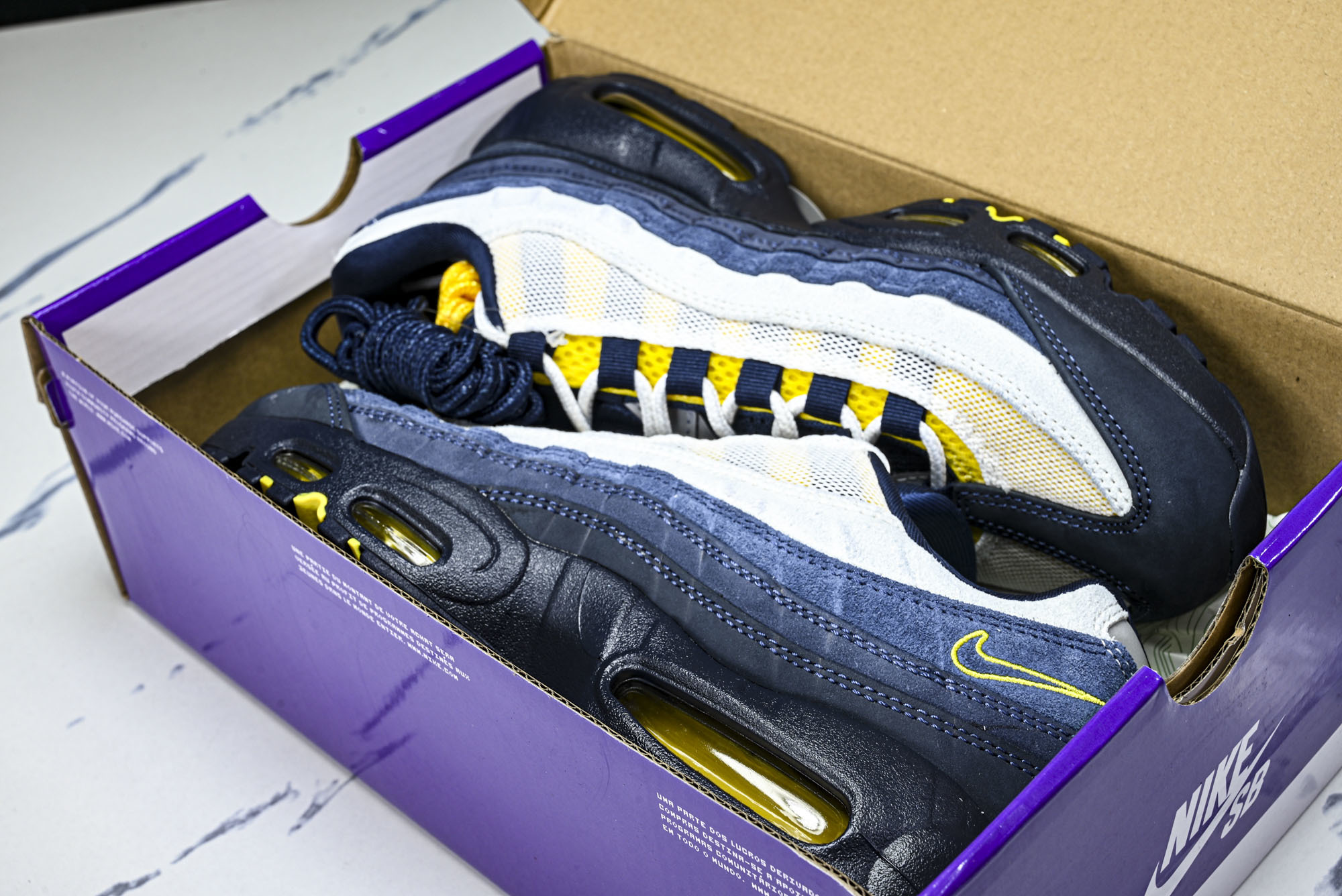 纯原外贸Eric Koston x Nike SB Air Max 95 深蓝白 耐克联名低帮气垫男女跑步鞋 HQ849 纯原外贸Eric Koston x Nike SB Air Max 95 深蓝白 耐克联名低帮气垫男女跑步鞋 HQ849