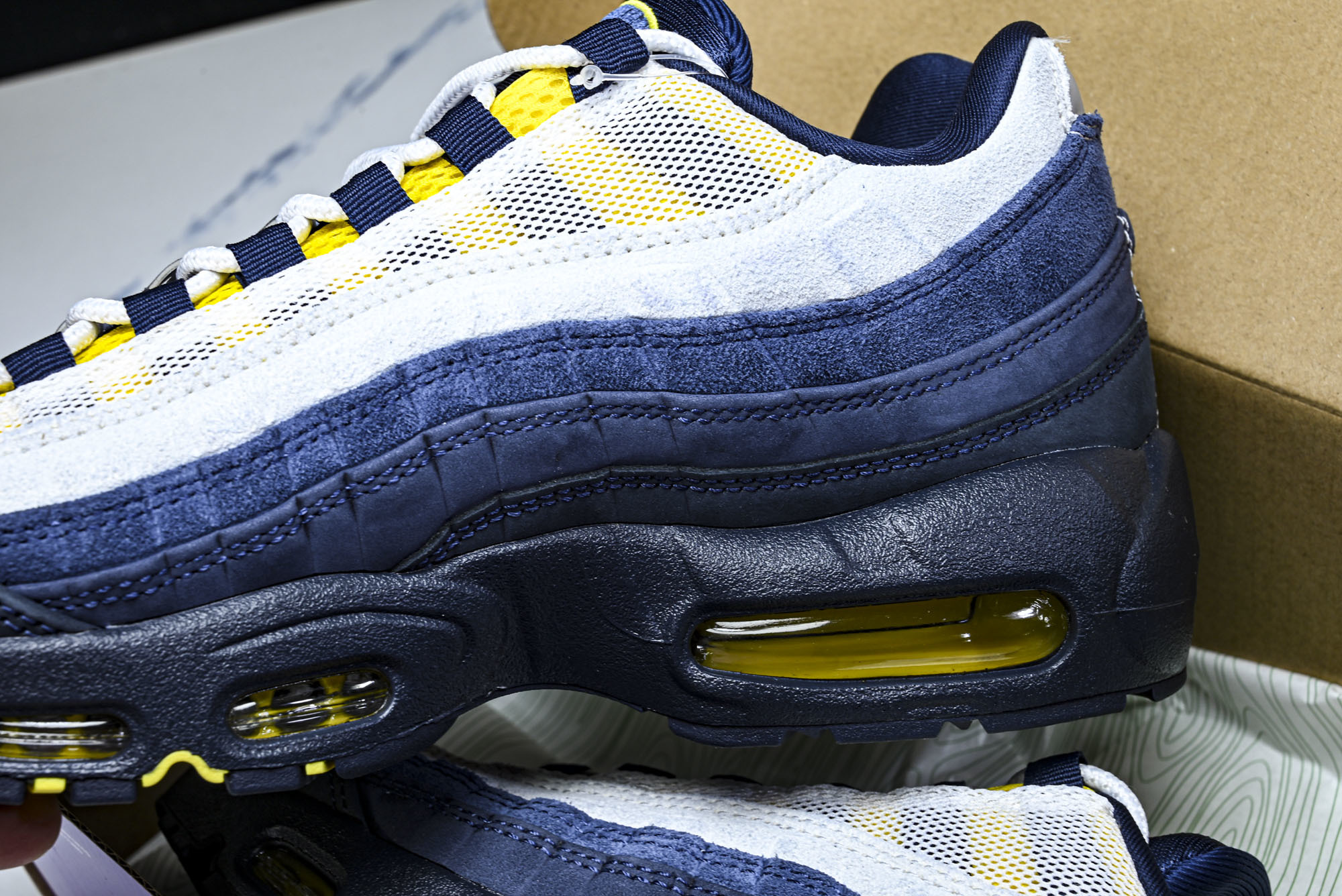 纯原外贸Eric Koston x Nike SB Air Max 95 深蓝白 耐克联名低帮气垫男女跑步鞋 HQ849 纯原外贸Eric Koston x Nike SB Air Max 95 深蓝白 耐克联名低帮气垫男女跑步鞋 HQ849