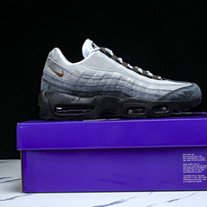 纯原外贸Eric Koston x Nike SB Air Max 95 耐克联名低帮气垫男女跑步鞋 HF7545 00 纯原外贸Eric Koston x Nike SB Air Max 95 耐克联名低帮气垫男女跑步鞋 HF7545 00