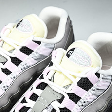 纯原外贸Eric Koston x Nike SB Air Max 95 耐克联名低帮气垫男女跑步鞋 HJ5996 00 纯原外贸Eric Koston x Nike SB Air Max 95 耐克联名低帮气垫男女跑步鞋 HJ5996 00