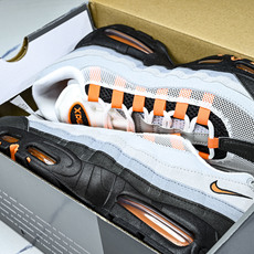 纯原外贸Eric Koston x Nike SB Air Max 95 耐克联名低帮气垫男女跑步鞋 HM4740 00 纯原外贸Eric Koston x Nike SB Air Max 95 耐克联名低帮气垫男女跑步鞋 HM4740 00