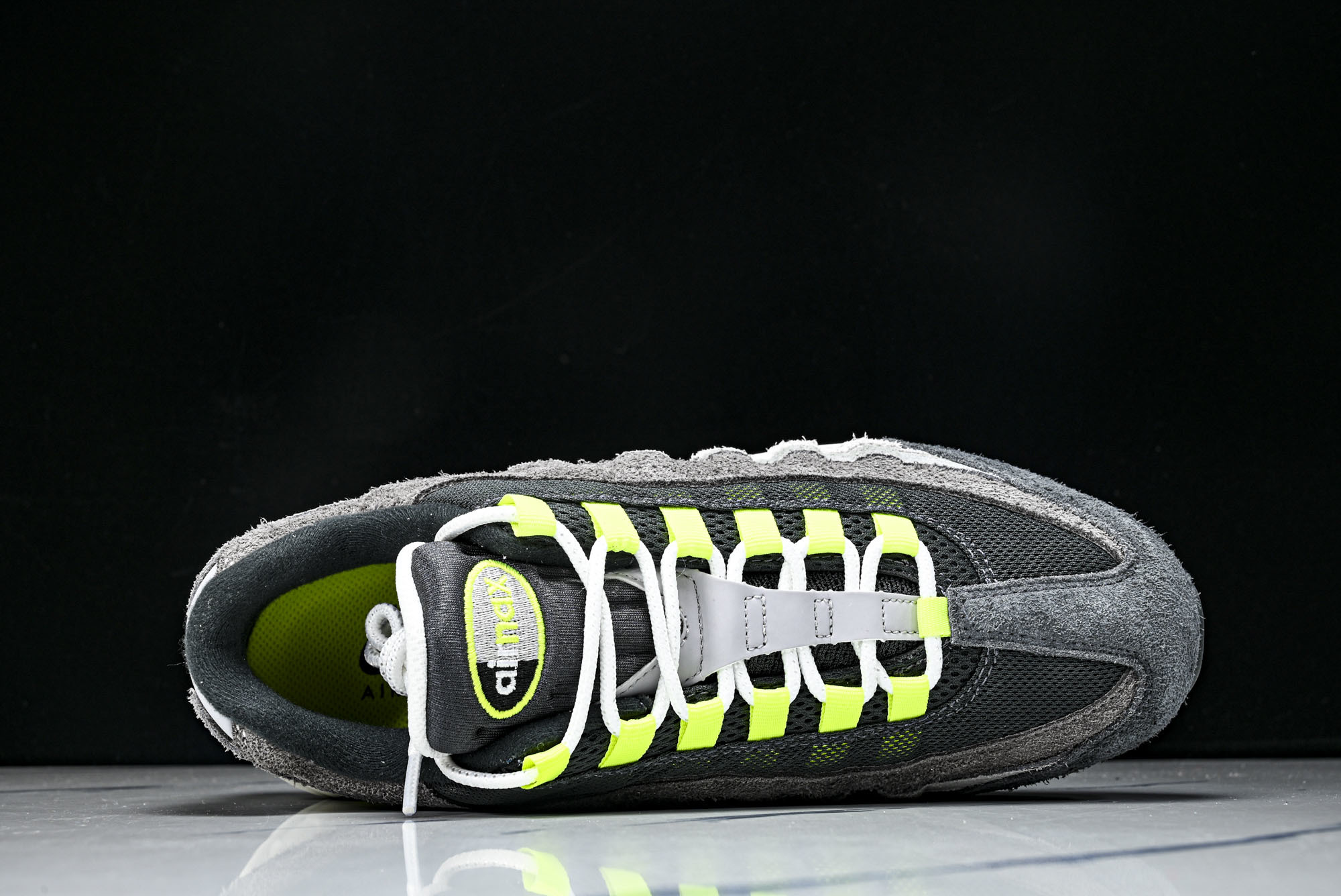 纯原外贸Eric Koston x Nike SB Air Max 95 耐克联名低帮气垫男女跑步鞋HM4738 001 纯原外贸Eric Koston x Nike SB Air Max 95 耐克联名低帮气垫男女跑步鞋HM4738 001
