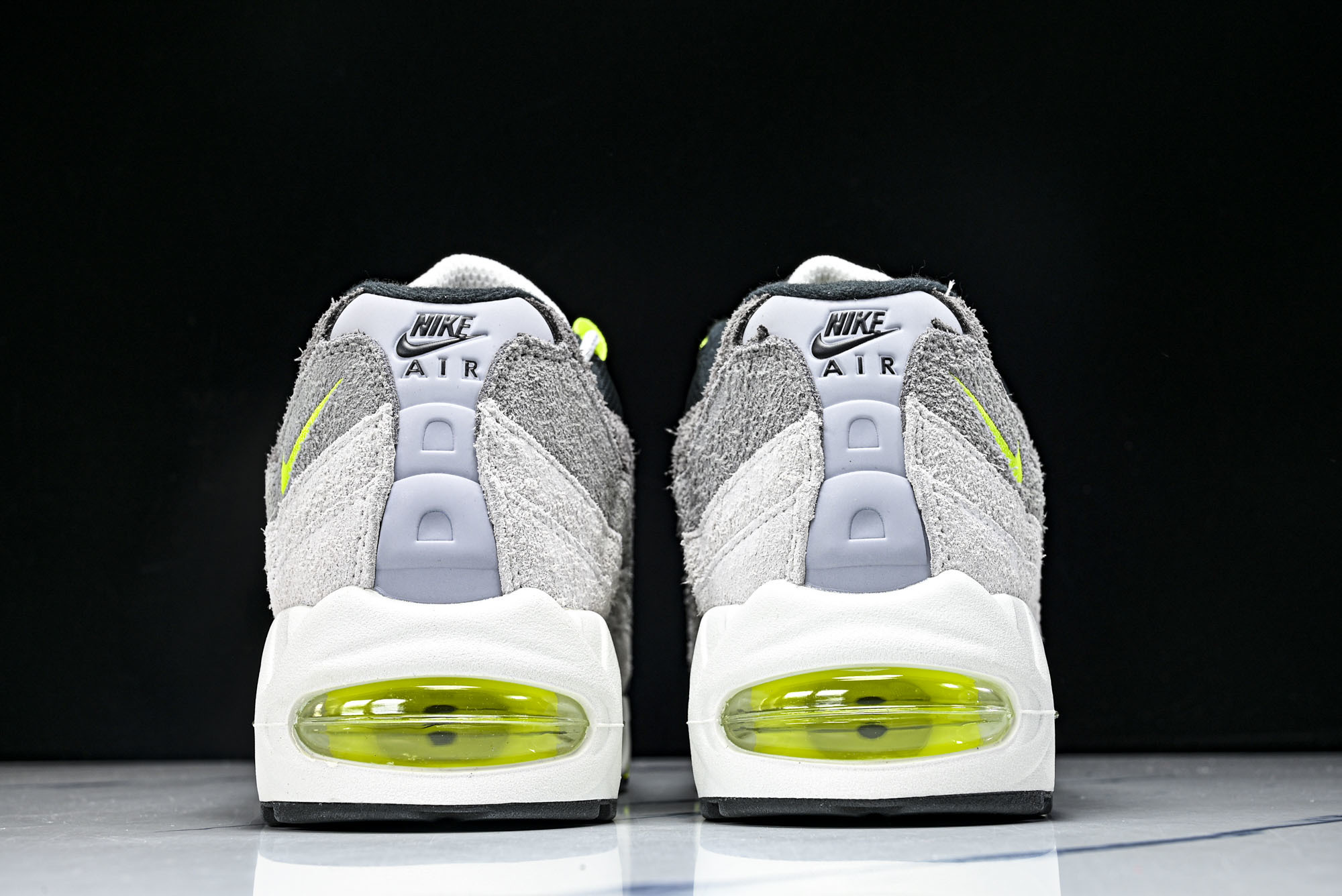 纯原外贸Eric Koston x Nike SB Air Max 95 耐克联名低帮气垫男女跑步鞋HM4738 001 纯原外贸Eric Koston x Nike SB Air Max 95 耐克联名低帮气垫男女跑步鞋HM4738 001