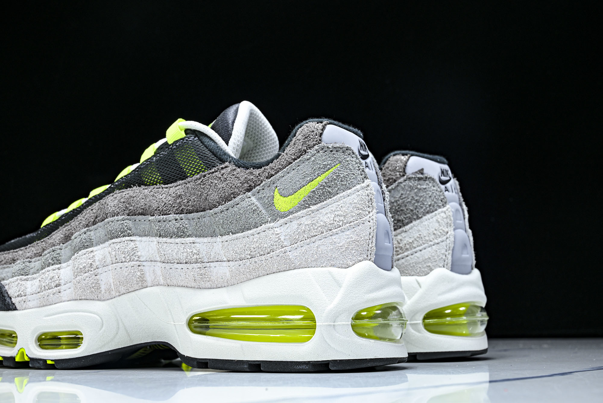 纯原外贸Eric Koston x Nike SB Air Max 95 耐克联名低帮气垫男女跑步鞋HM4738 001 纯原外贸Eric Koston x Nike SB Air Max 95 耐克联名低帮气垫男女跑步鞋HM4738 001