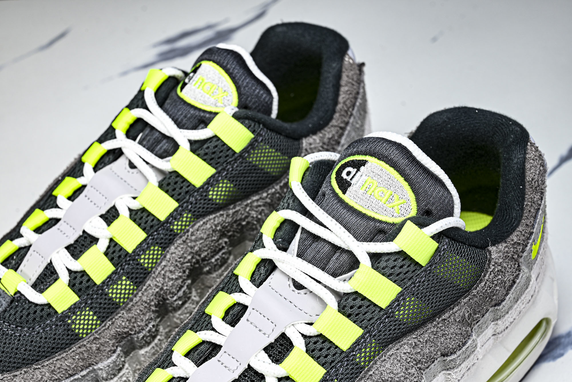 纯原外贸Eric Koston x Nike SB Air Max 95 耐克联名低帮气垫男女跑步鞋HM4738 001 纯原外贸Eric Koston x Nike SB Air Max 95 耐克联名低帮气垫男女跑步鞋HM4738 001