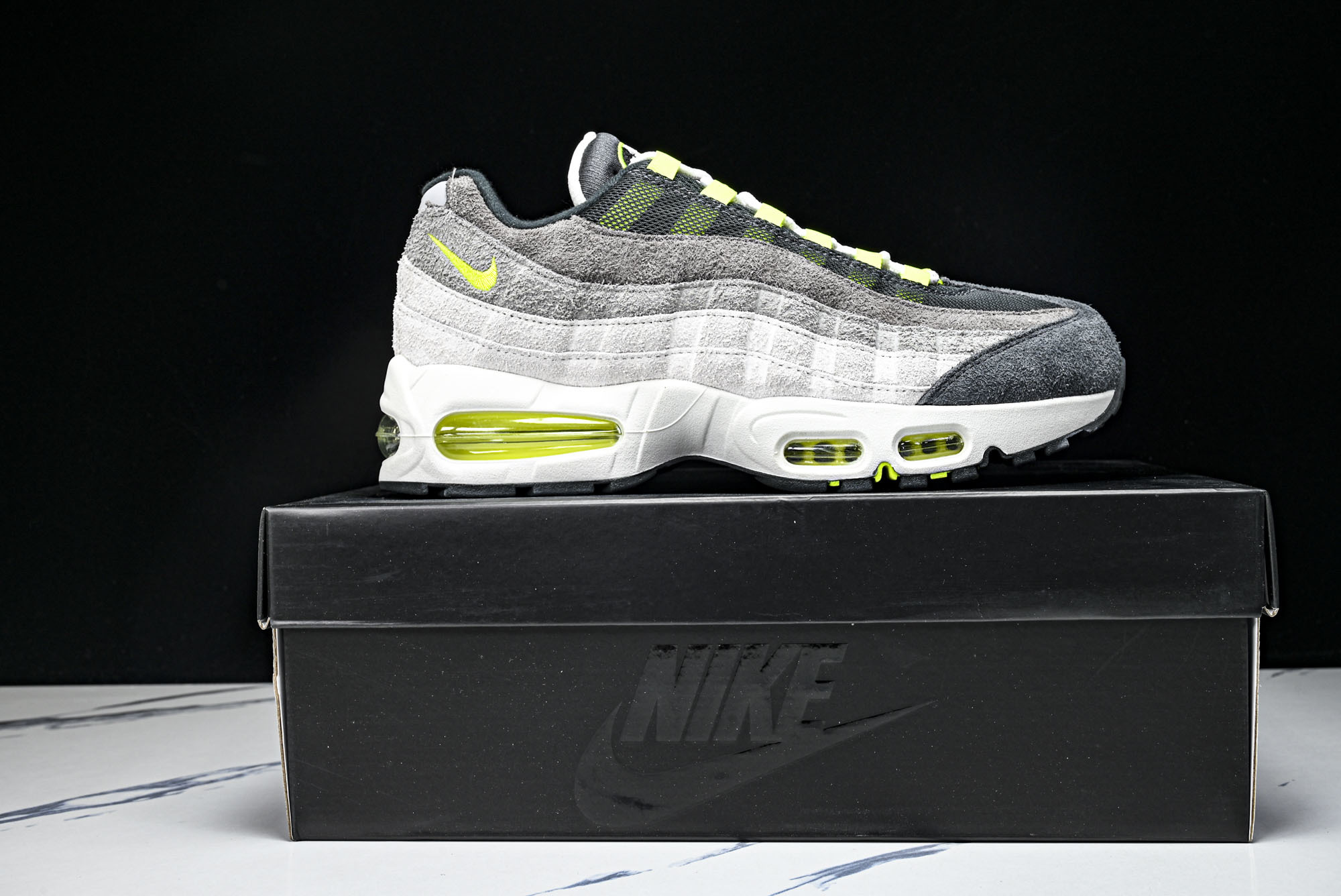 纯原外贸Eric Koston x Nike SB Air Max 95 耐克联名低帮气垫男女跑步鞋HM4738 001 纯原外贸Eric Koston x Nike SB Air Max 95 耐克联名低帮气垫男女跑步鞋HM4738 001