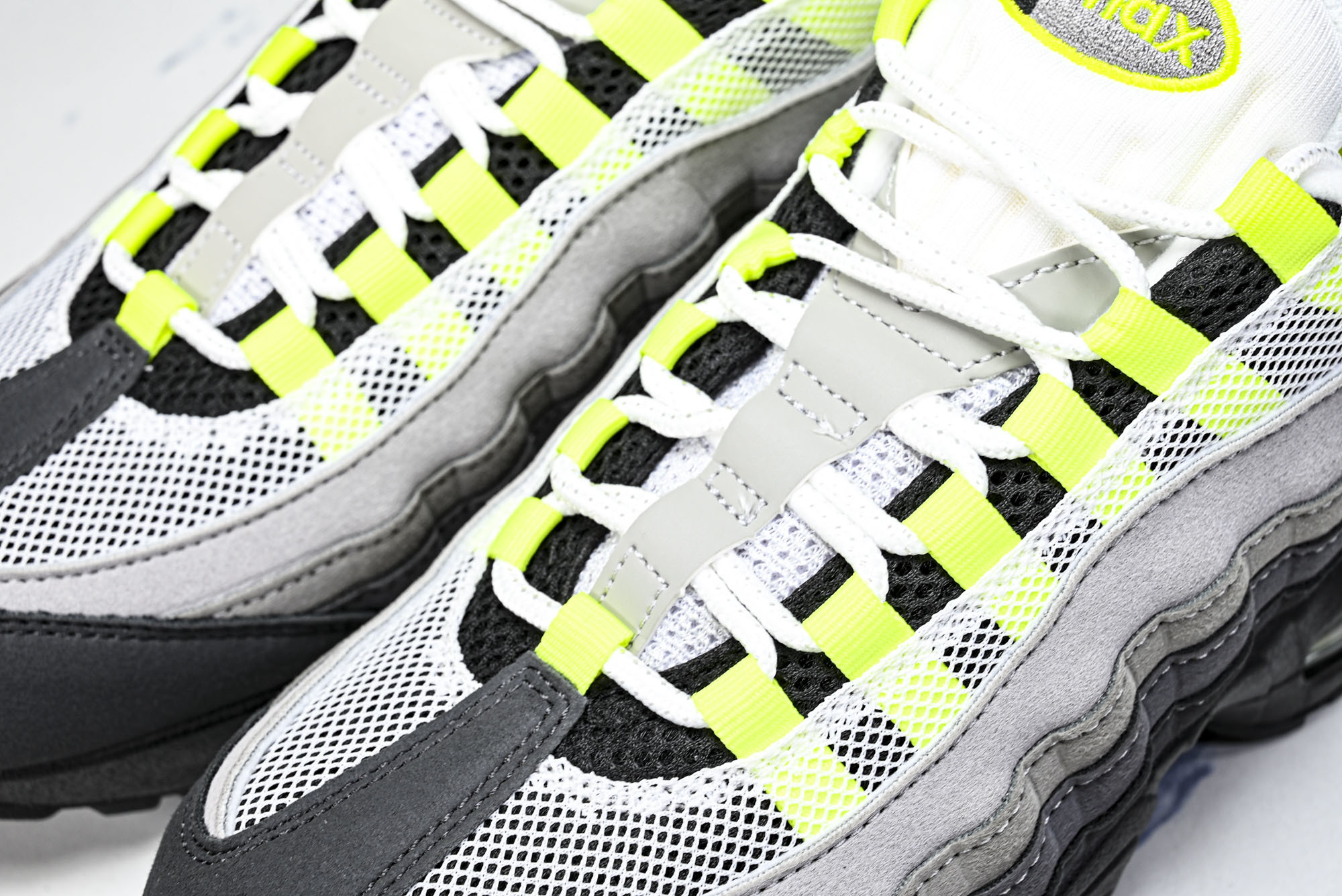 纯原外贸Eric Koston x Nike SB Air Max 95 耐克联名低帮气垫男女跑步鞋HM4740 001 纯原外贸Eric Koston x Nike SB Air Max 95 耐克联名低帮气垫男女跑步鞋HM4740 001