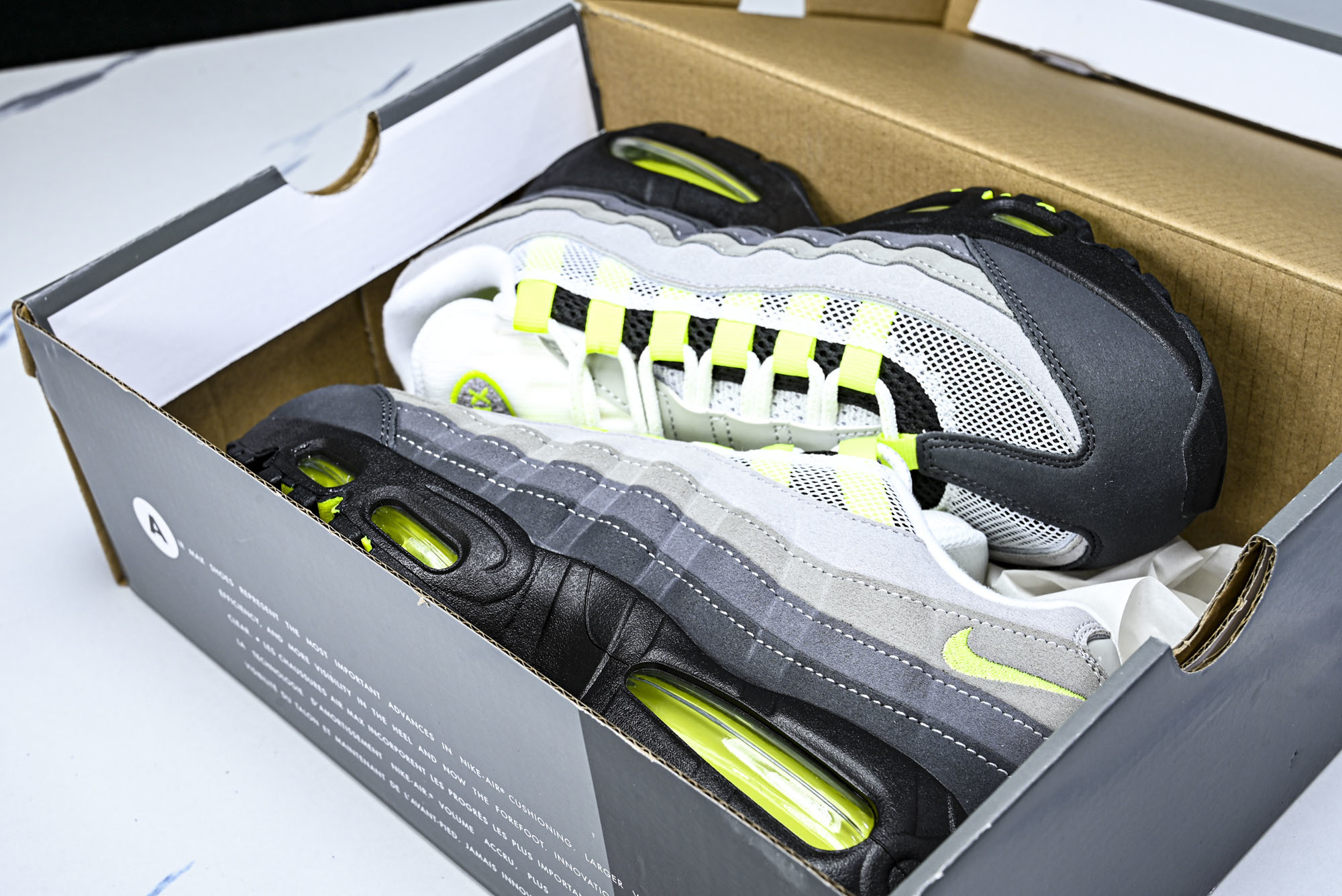 纯原外贸Eric Koston x Nike SB Air Max 95 耐克联名低帮气垫男女跑步鞋HM4740 001 纯原外贸Eric Koston x Nike SB Air Max 95 耐克联名低帮气垫男女跑步鞋HM4740 001