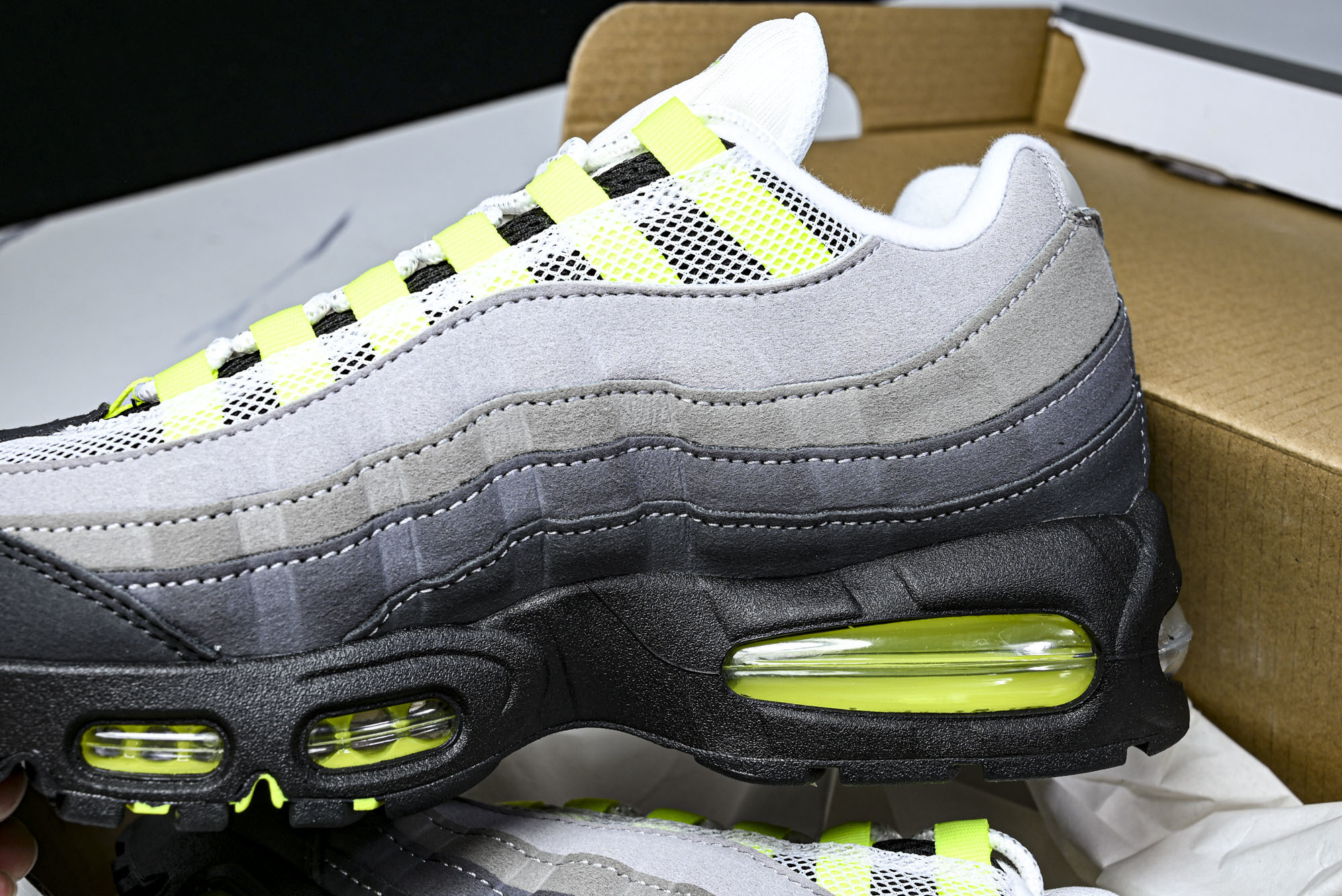 纯原外贸Eric Koston x Nike SB Air Max 95 耐克联名低帮气垫男女跑步鞋HM4740 001 纯原外贸Eric Koston x Nike SB Air Max 95 耐克联名低帮气垫男女跑步鞋HM4740 001