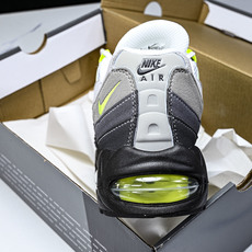 纯原外贸Eric Koston x Nike SB Air Max 95 耐克联名低帮气垫男女跑步鞋HM4740 001 纯原外贸Eric Koston x Nike SB Air Max 95 耐克联名低帮气垫男女跑步鞋HM4740 001