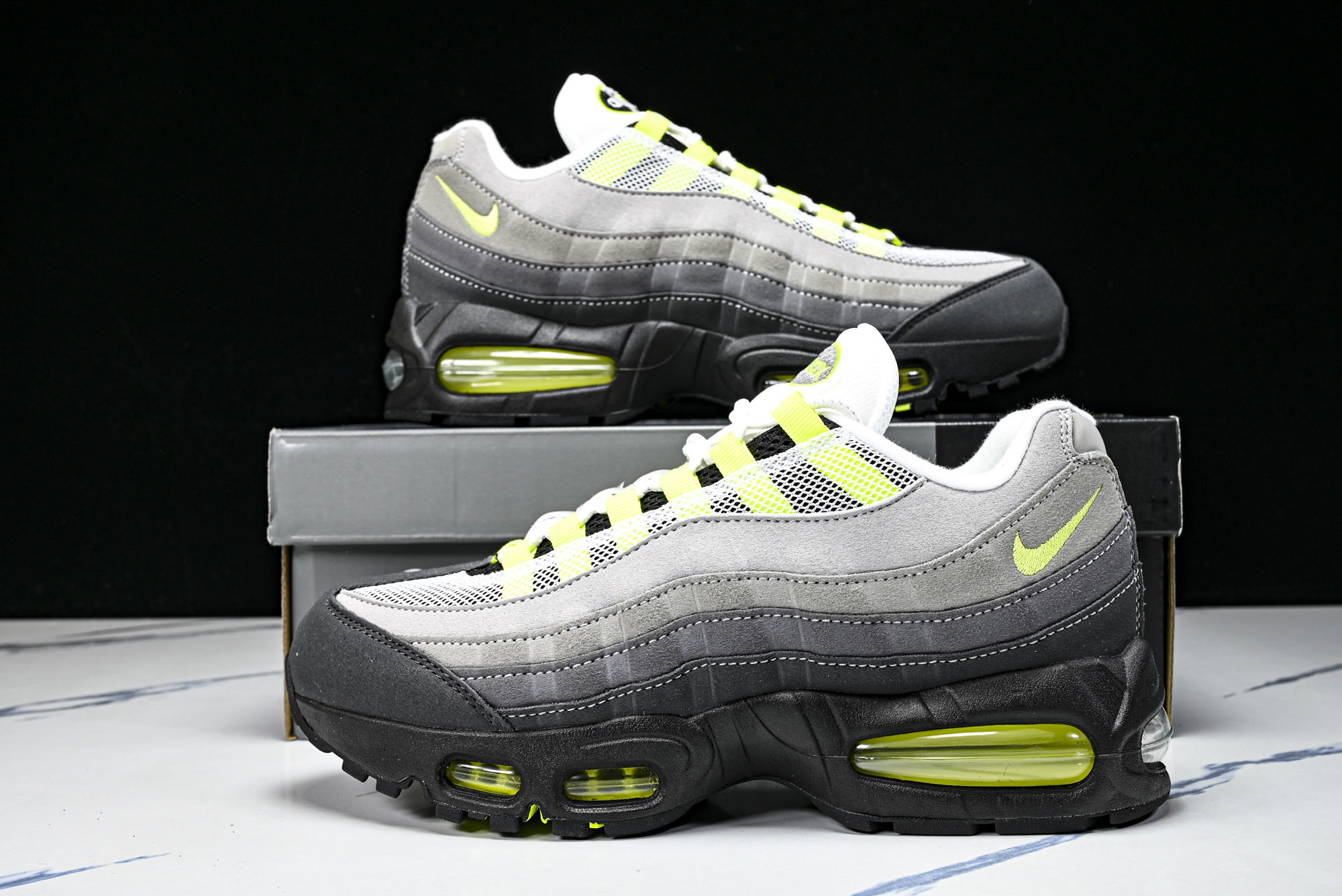 纯原外贸Eric Koston x Nike SB Air Max 95 耐克联名低帮气垫男女跑步鞋HM4740 001 纯原外贸Eric Koston x Nike SB Air Max 95 耐克联名低帮气垫男女跑步鞋HM4740 001