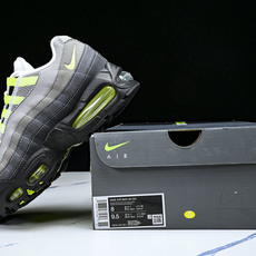 纯原外贸Eric Koston x Nike SB Air Max 95 耐克联名低帮气垫男女跑步鞋HM4740 001 纯原外贸Eric Koston x Nike SB Air Max 95 耐克联名低帮气垫男女跑步鞋HM4740 001