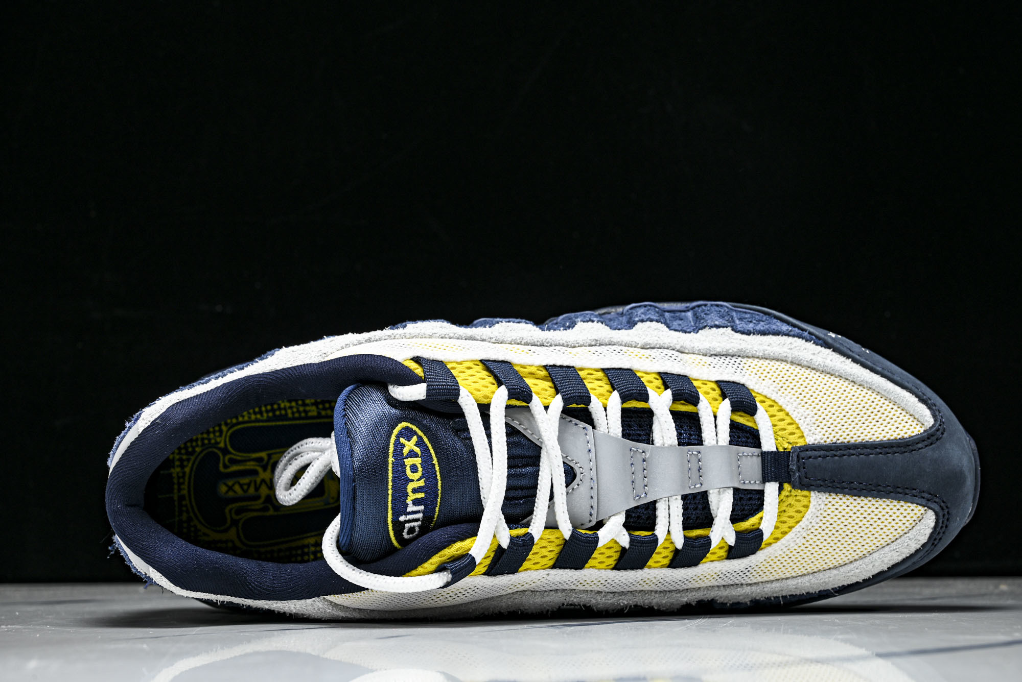 纯原外贸Eric Koston x Nike SB Air Max 95 耐克联名低帮气垫男跑步鞋HQ8492 400 纯原外贸Eric Koston x Nike SB Air Max 95 耐克联名低帮气垫男跑步鞋HQ8492 400