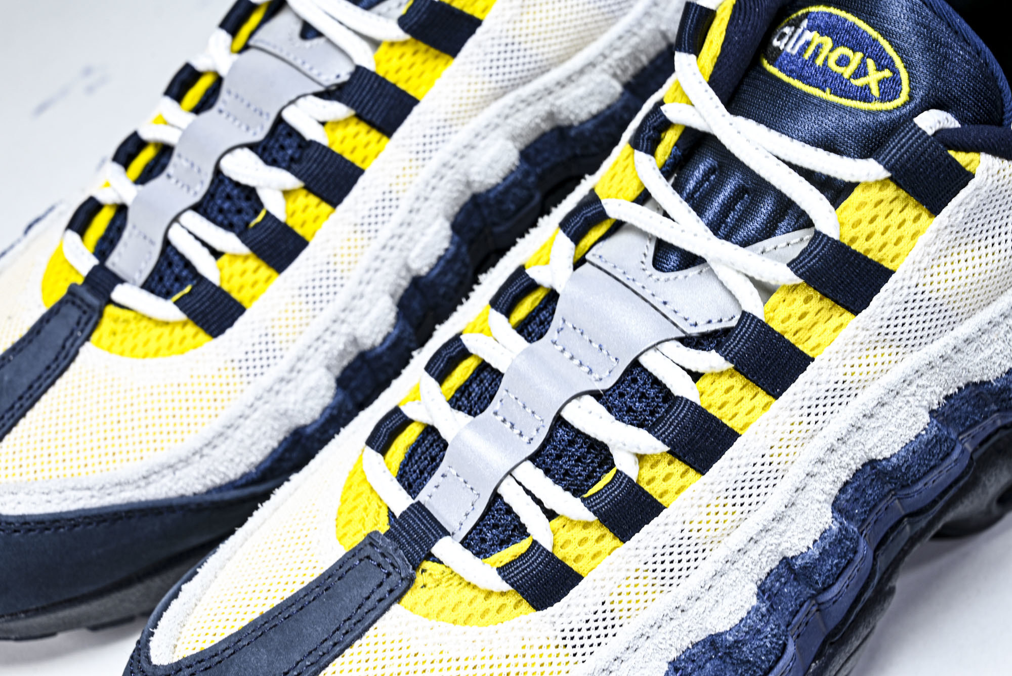 纯原外贸Eric Koston x Nike SB Air Max 95 耐克联名低帮气垫男跑步鞋HQ8492 400 纯原外贸Eric Koston x Nike SB Air Max 95 耐克联名低帮气垫男跑步鞋HQ8492 400