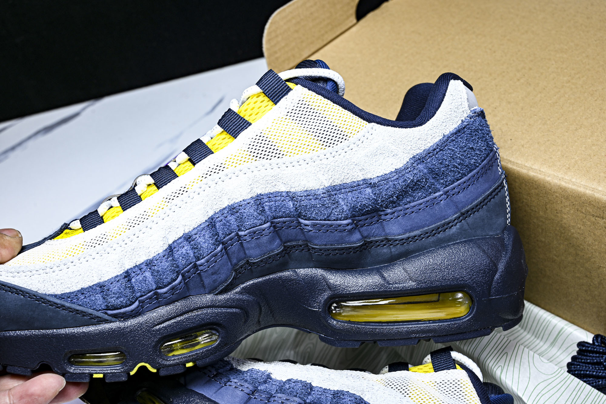 纯原外贸Eric Koston x Nike SB Air Max 95 耐克联名低帮气垫男跑步鞋HQ8492 400 纯原外贸Eric Koston x Nike SB Air Max 95 耐克联名低帮气垫男跑步鞋HQ8492 400