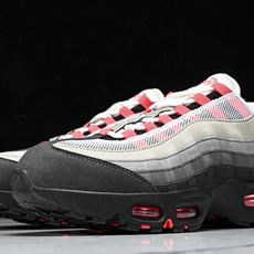 纯原外贸Eric Koston x Nike SB Air Max 95 耐克联名低帮气垫男跑步鞋IM7410 001 纯原外贸Eric Koston x Nike SB Air Max 95 耐克联名低帮气垫男跑步鞋IM7410 001
