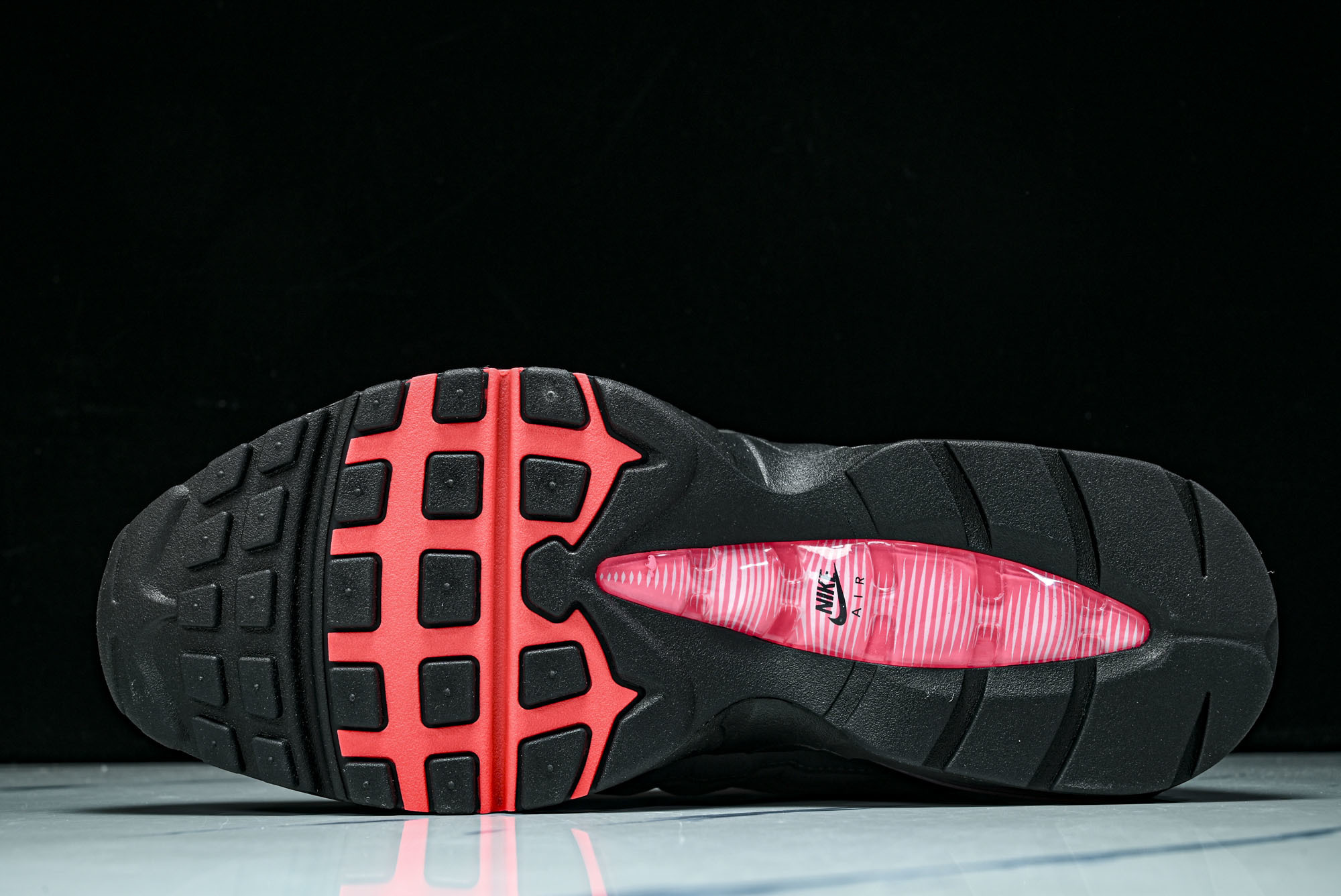 纯原外贸Eric Koston x Nike SB Air Max 95 耐克联名低帮气垫男跑步鞋IM7410 001 纯原外贸Eric Koston x Nike SB Air Max 95 耐克联名低帮气垫男跑步鞋IM7410 001