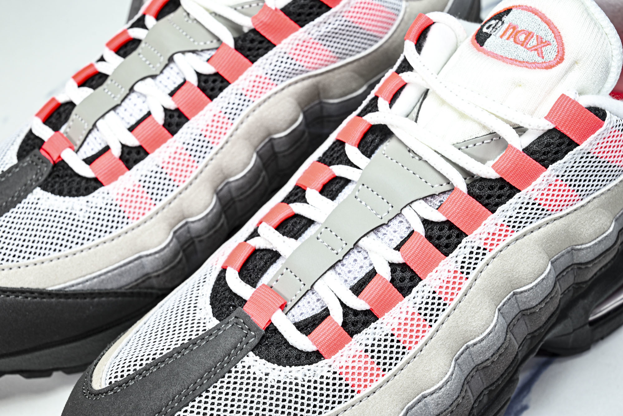 纯原外贸Eric Koston x Nike SB Air Max 95 耐克联名低帮气垫男跑步鞋IM7410 001 纯原外贸Eric Koston x Nike SB Air Max 95 耐克联名低帮气垫男跑步鞋IM7410 001