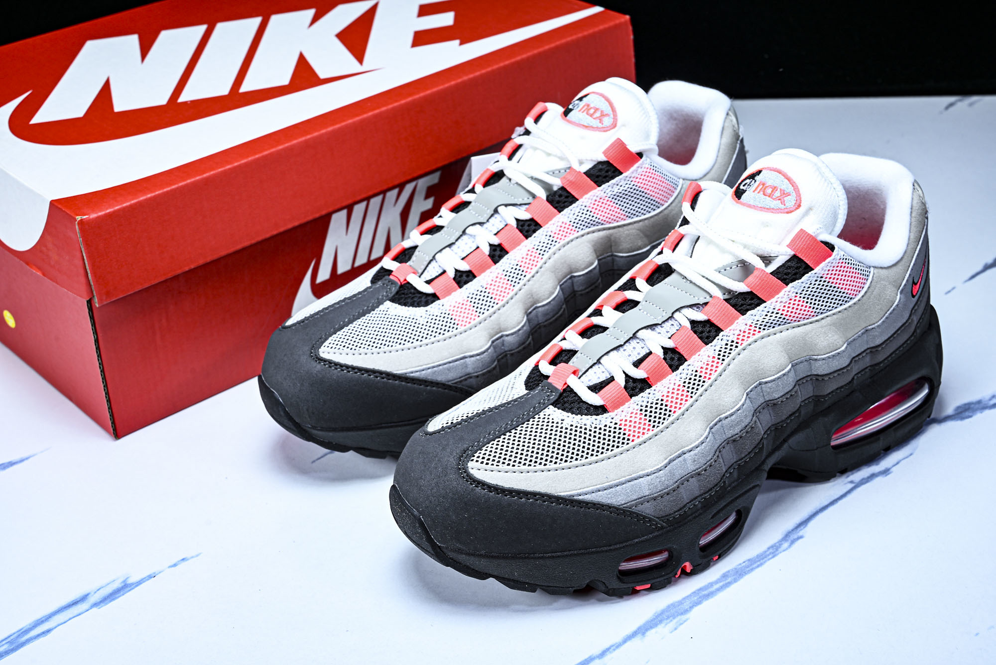 纯原外贸Eric Koston x Nike SB Air Max 95 耐克联名低帮气垫男跑步鞋IM7410 001 纯原外贸Eric Koston x Nike SB Air Max 95 耐克联名低帮气垫男跑步鞋IM7410 001