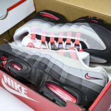 纯原外贸Eric Koston x Nike SB Air Max 95 耐克联名低帮气垫男跑步鞋IM7410 001 纯原外贸Eric Koston x Nike SB Air Max 95 耐克联名低帮气垫男跑步鞋IM7410 001
