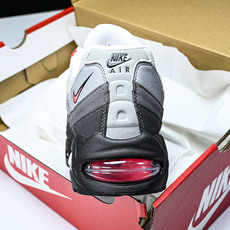 纯原外贸Eric Koston x Nike SB Air Max 95 耐克联名低帮气垫男跑步鞋IM7410 001 纯原外贸Eric Koston x Nike SB Air Max 95 耐克联名低帮气垫男跑步鞋IM7410 001