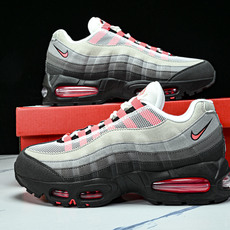 纯原外贸Eric Koston x Nike SB Air Max 95 耐克联名低帮气垫男跑步鞋IM7410 001 纯原外贸Eric Koston x Nike SB Air Max 95 耐克联名低帮气垫男跑步鞋IM7410 001