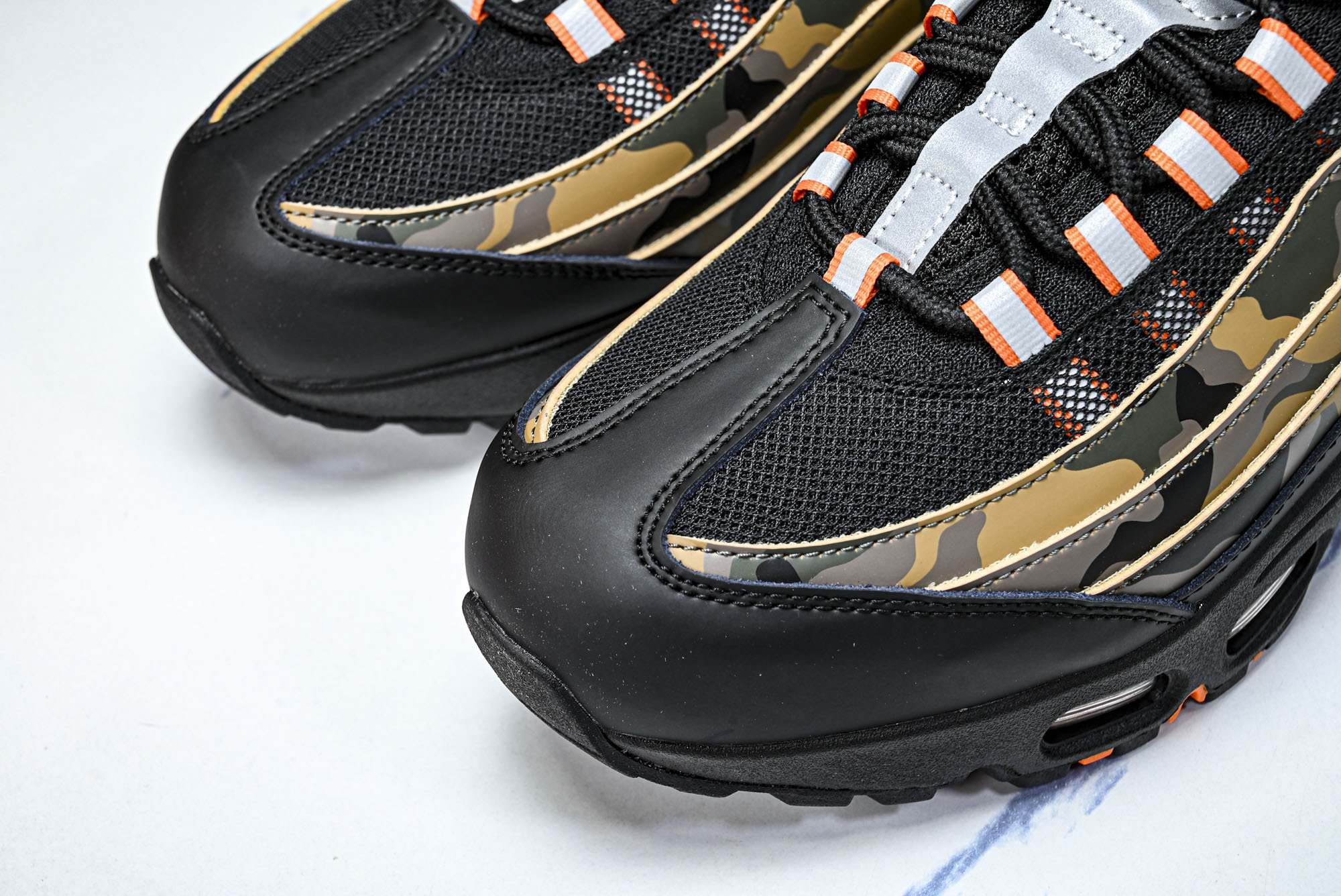 纯原外贸Nike Air Max 95 OG 复古减震气垫跑鞋 HQ1973-001 #YZ001-1 ✦原版1:1 制 纯原外贸Nike Air Max 95 OG 复古减震气垫跑鞋 HQ1973-001 #YZ001-1 ✦原版1:1 制