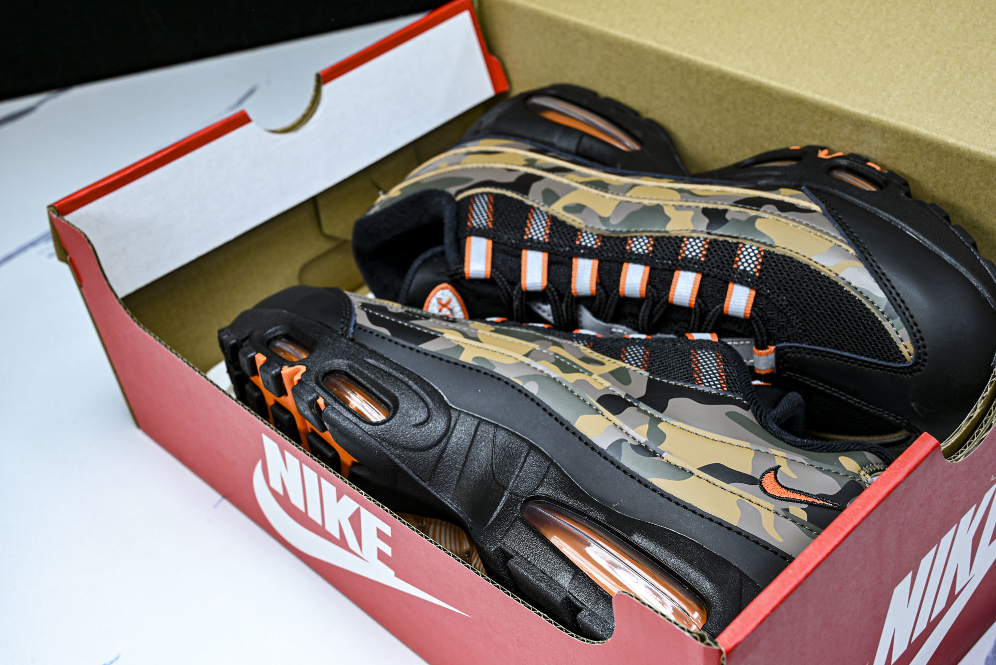 纯原外贸Nike Air Max 95 OG 复古减震气垫跑鞋 HQ1973-001 #YZ001-1 ✦原版1:1 制 纯原外贸Nike Air Max 95 OG 复古减震气垫跑鞋 HQ1973-001 #YZ001-1 ✦原版1:1 制