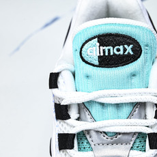 纯原外贸Nike Air Max 95 OG 复古减震气垫跑鞋 IM7409 100 #YZ001-1 ✦原版1:1 制 纯原外贸Nike Air Max 95 OG 复古减震气垫跑鞋 IM7409 100 #YZ001-1 ✦原版1:1 制
