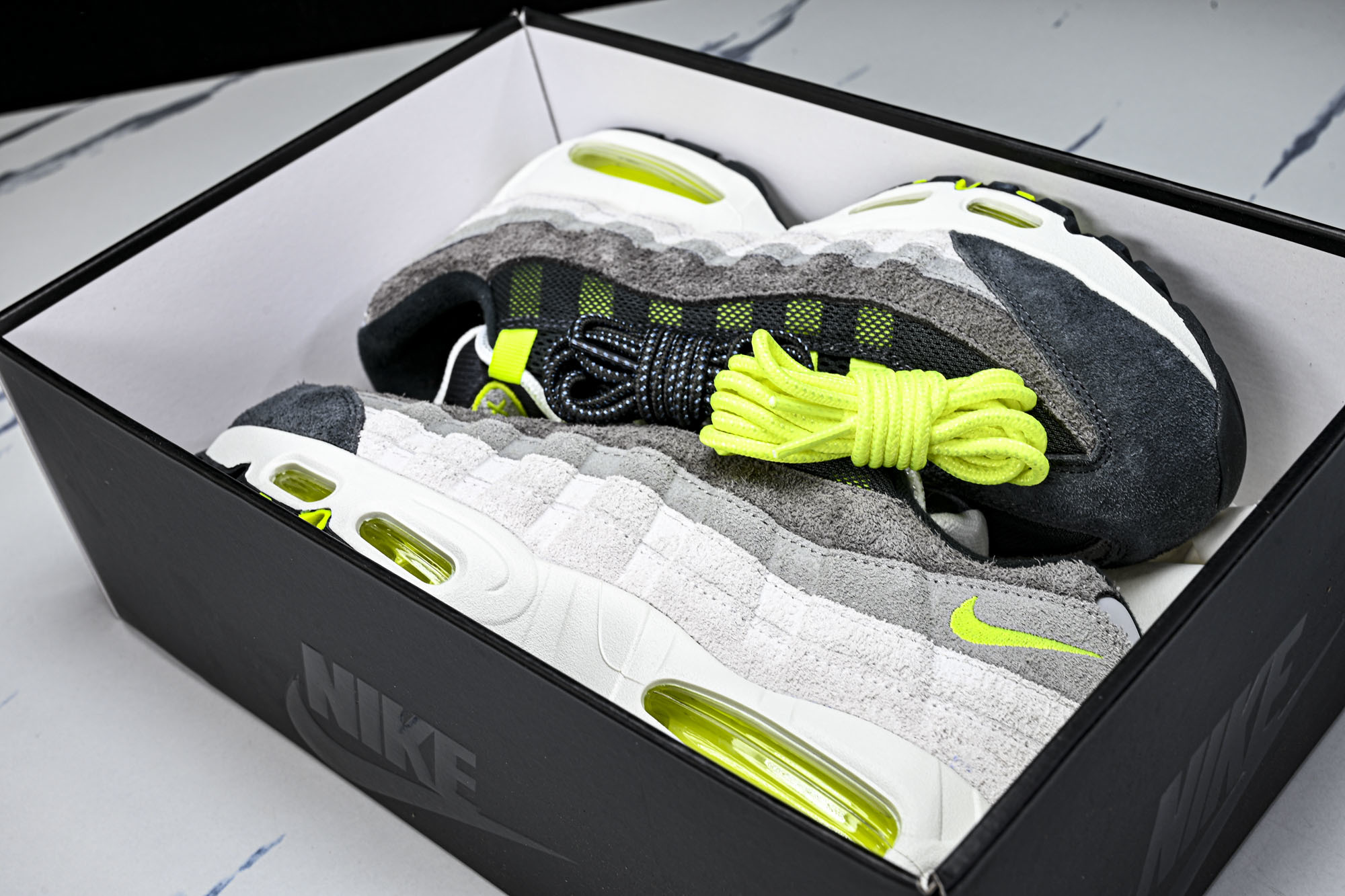 纯原外贸Nike Air Max 95 复古减震气垫跑鞋 HM4738 001 #YZ001-1 ✦原版1:1 制作 全 纯原外贸Nike Air Max 95 复古减震气垫跑鞋 HM4738 001 #YZ001-1 ✦原版1:1 制作 全