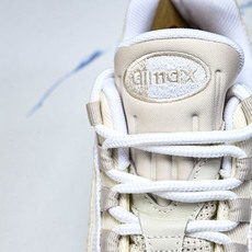 纯原外贸Nike Air Max 95 复古减震气垫跑鞋 HM4743 100 #YZ001-1 ✦原版1:1 制作 全 纯原外贸Nike Air Max 95 复古减震气垫跑鞋 HM4743 100 #YZ001-1 ✦原版1:1 制作 全