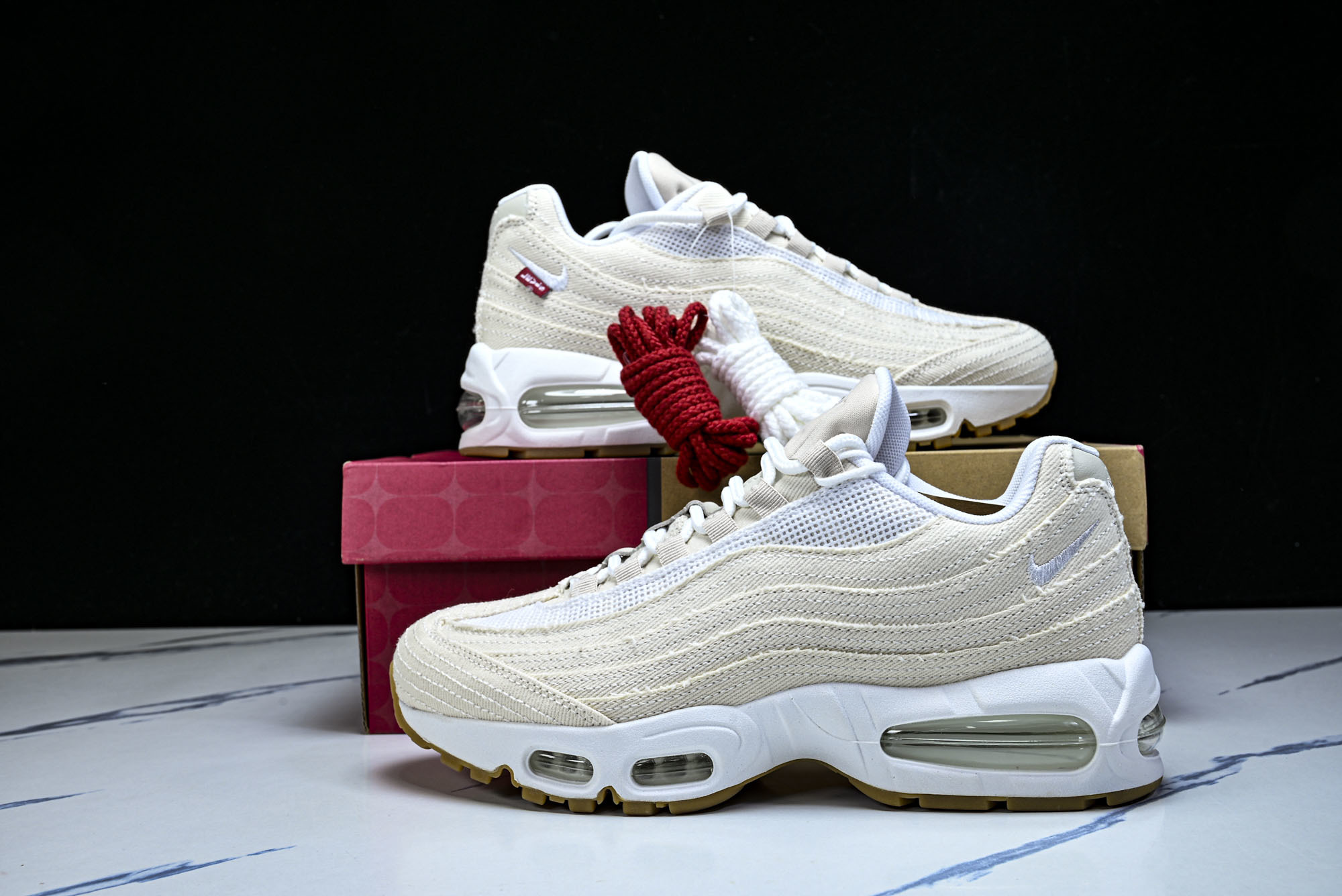 纯原外贸Nike Air Max 95 复古减震气垫跑鞋 HM4743 100 #YZ001-1 ✦原版1:1 制作 全 纯原外贸Nike Air Max 95 复古减震气垫跑鞋 HM4743 100 #YZ001-1 ✦原版1:1 制作 全