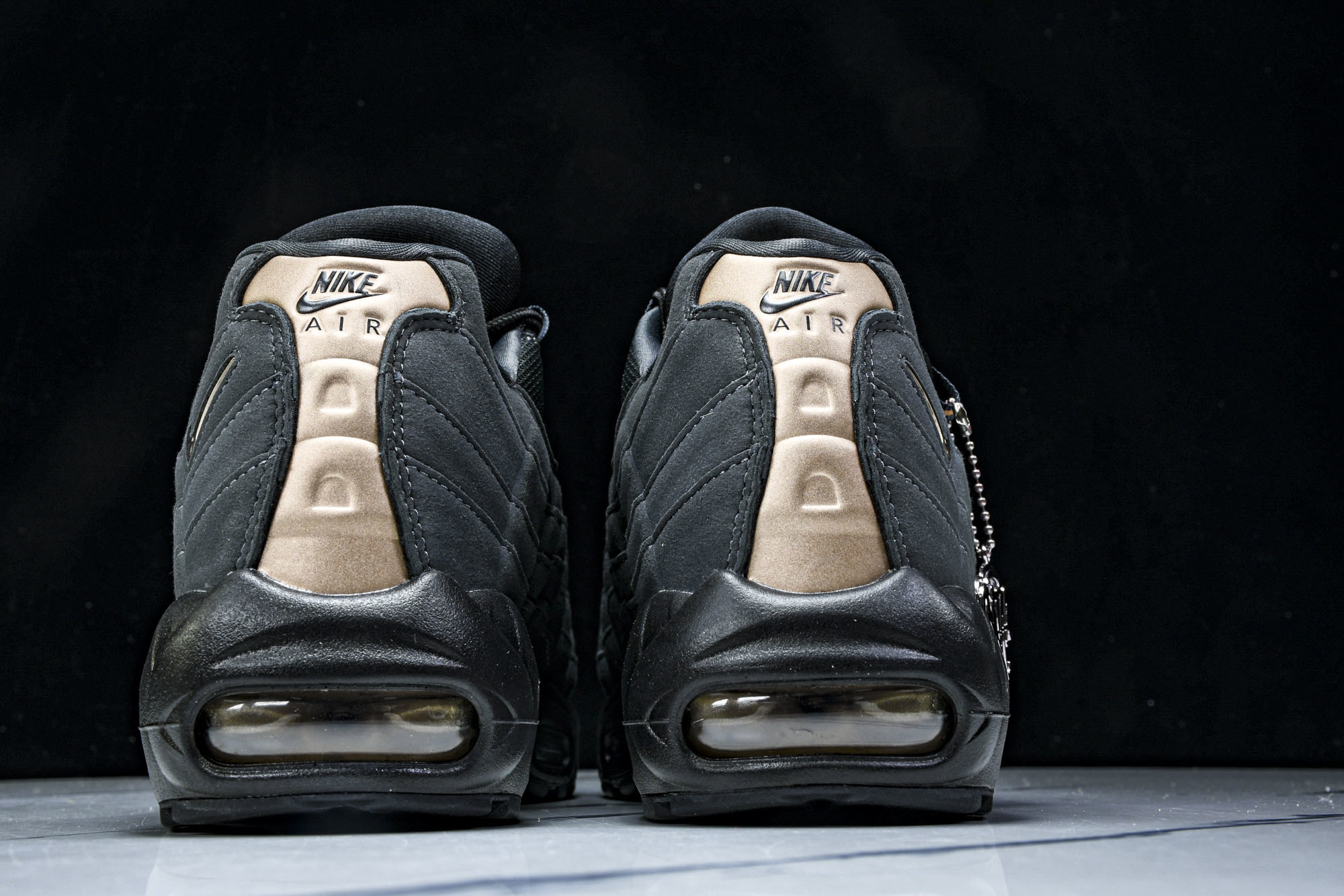 纯原外贸Nike Air Max 95 复古减震气垫跑鞋 HQ6457-001 #YZ001-1 ✦原版1:1 制作 全 纯原外贸Nike Air Max 95 复古减震气垫跑鞋 HQ6457-001 #YZ001-1 ✦原版1:1 制作 全