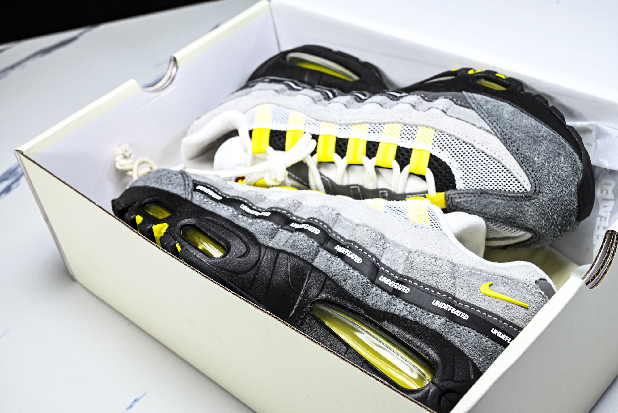 纯原外贸Nike Air Max 95 复古减震气垫跑鞋 IB4523-002 #YZ001-1 ✦原版1:1 制作 全 纯原外贸Nike Air Max 95 复古减震气垫跑鞋 IB4523-002 #YZ001-1 ✦原版1:1 制作 全