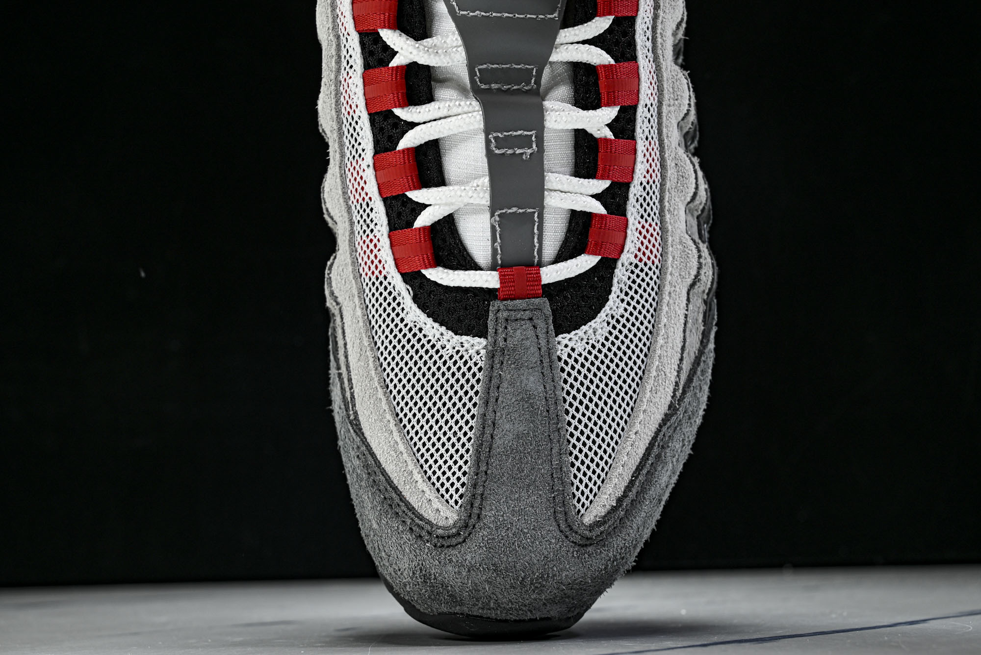 纯原外贸Nike Air Max 95 复古减震气垫跑鞋 IB4523-003 #YZ001-1 ✦原版1:1 制作 全 纯原外贸Nike Air Max 95 复古减震气垫跑鞋 IB4523-003 #YZ001-1 ✦原版1:1 制作 全