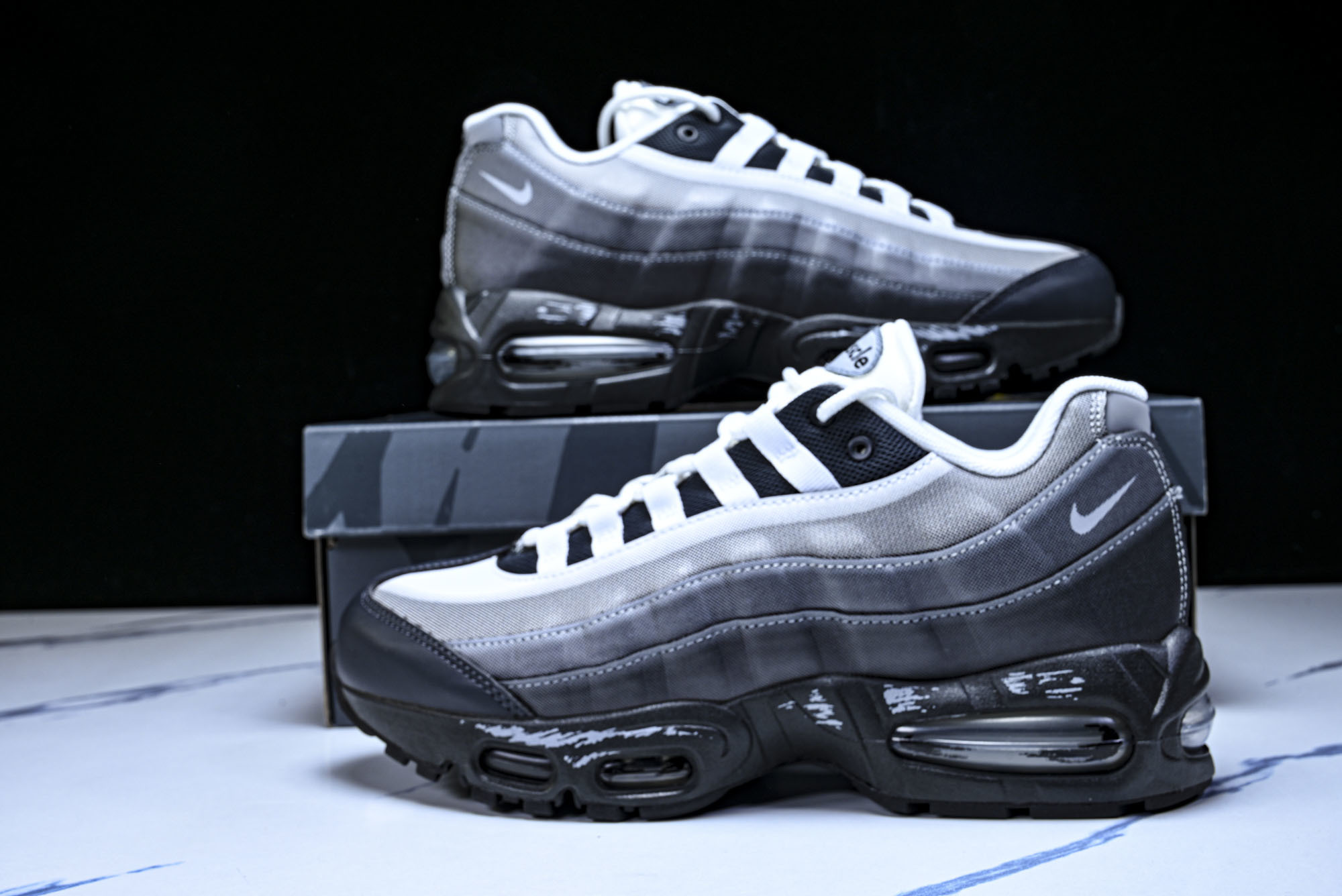 纯原外贸Nike Air Max 95 复古减震气垫跑鞋 II7404-100 #YZ001-1 ✦原版1:1 制作 全 纯原外贸Nike Air Max 95 复古减震气垫跑鞋 II7404-100 #YZ001-1 ✦原版1:1 制作 全